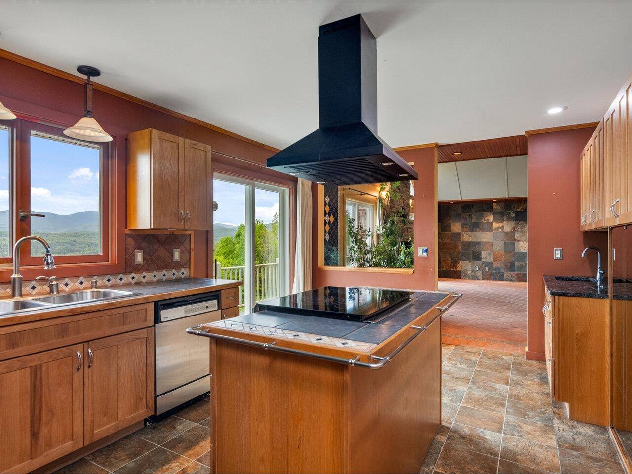 1511 West Hill RD Lincoln, VT 05443