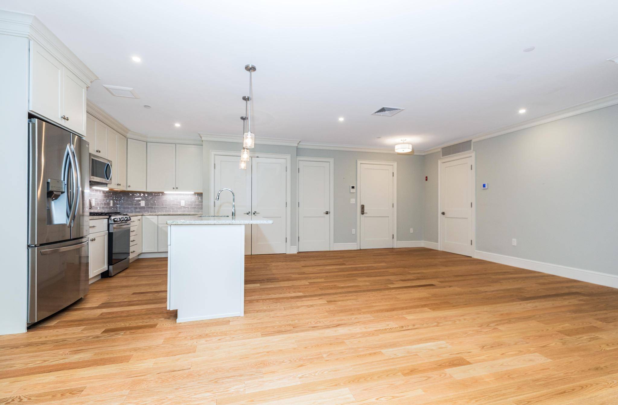 Exeter, NH 03833,24 Willey Creek RD #205