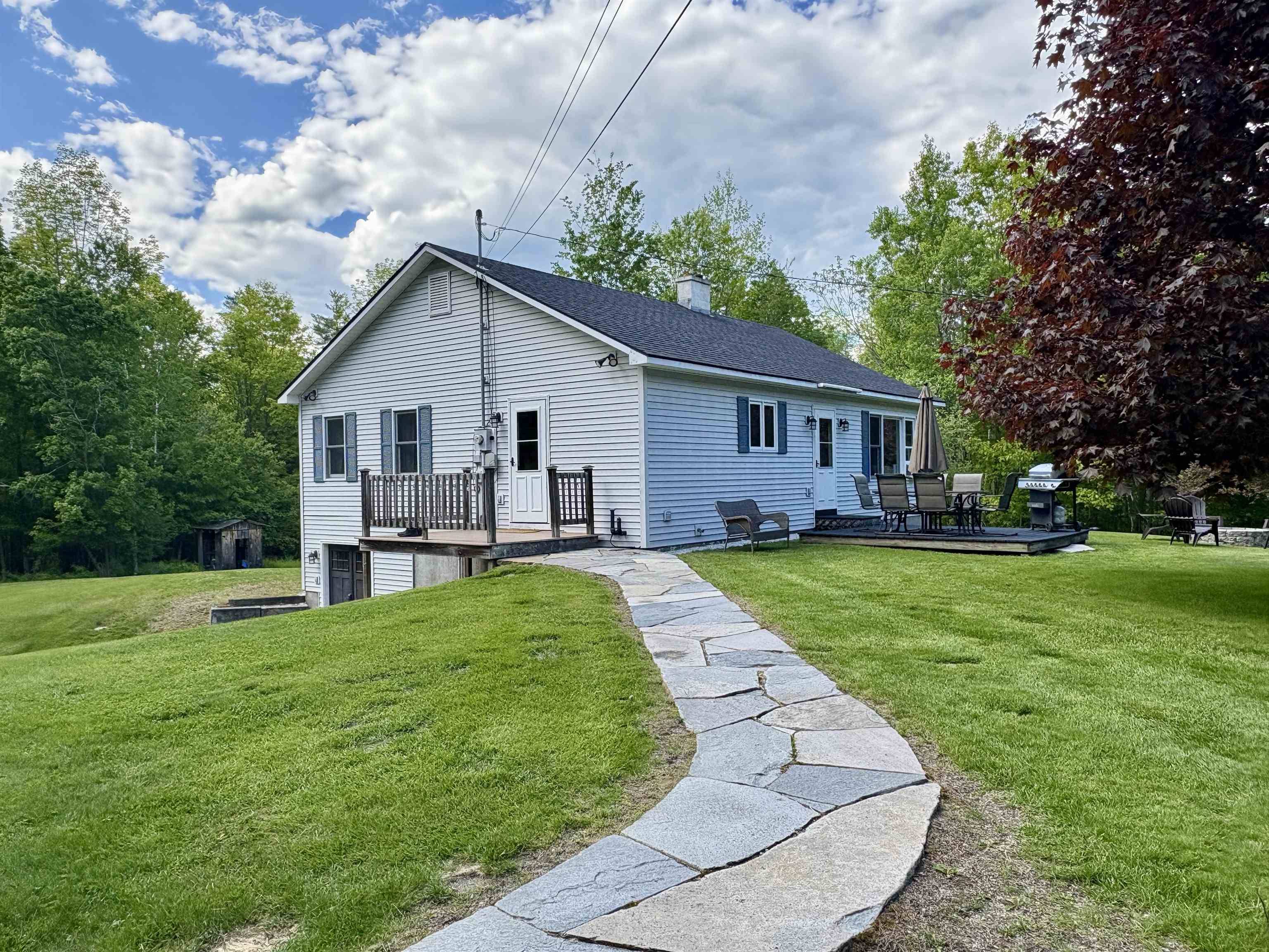Orford, NH 03777,58 Huckins Hill RD