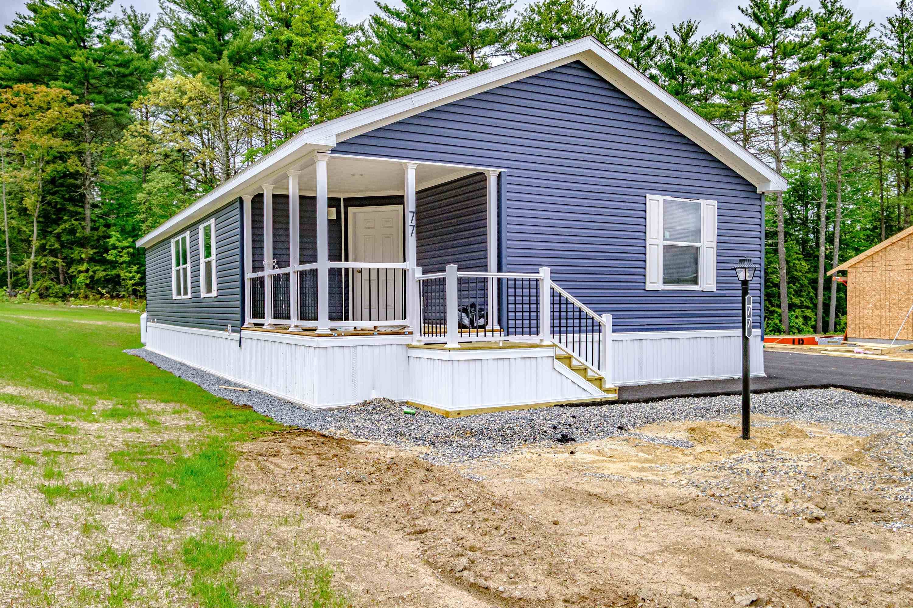 Rochester, NH 03868,77 Diamondback DR