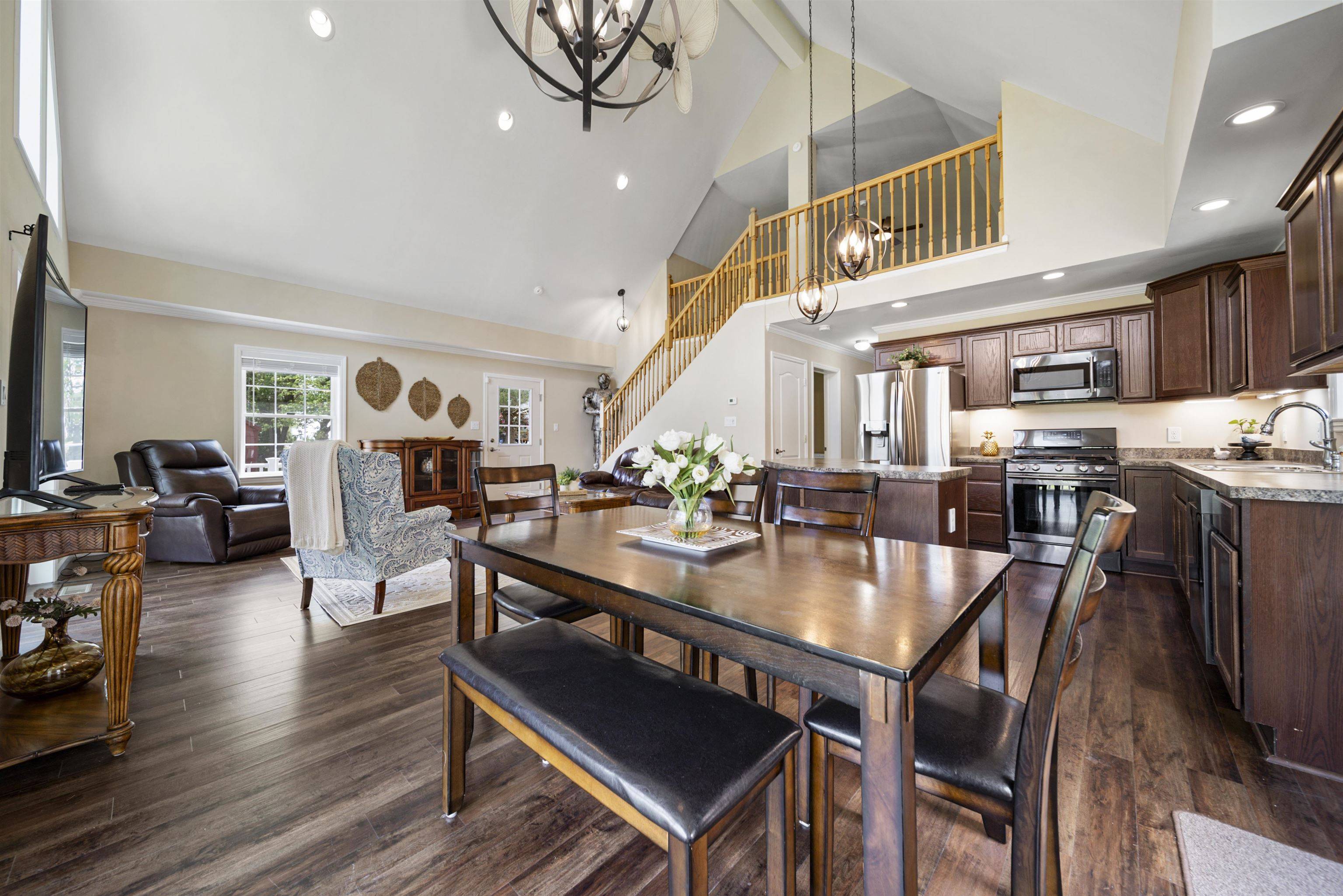Seabrook, NH 03874,134 Farm LN