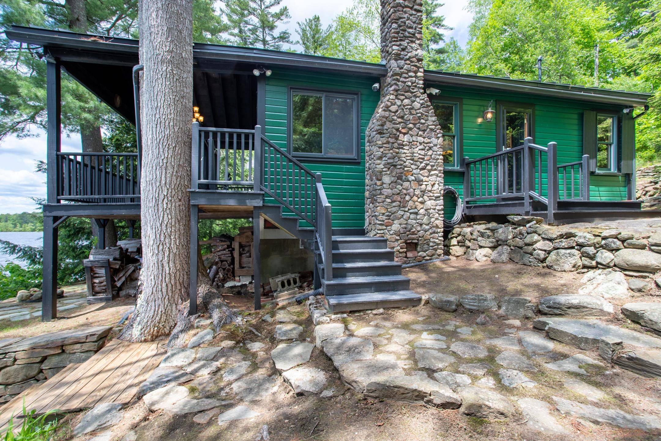 Barnstead, NH 03225,376 White Oak RD