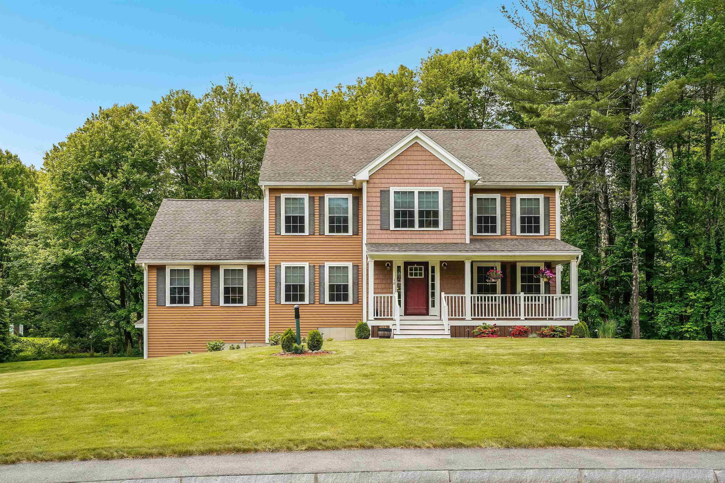 Hudson, NH 03051,15 Orchard Park LN