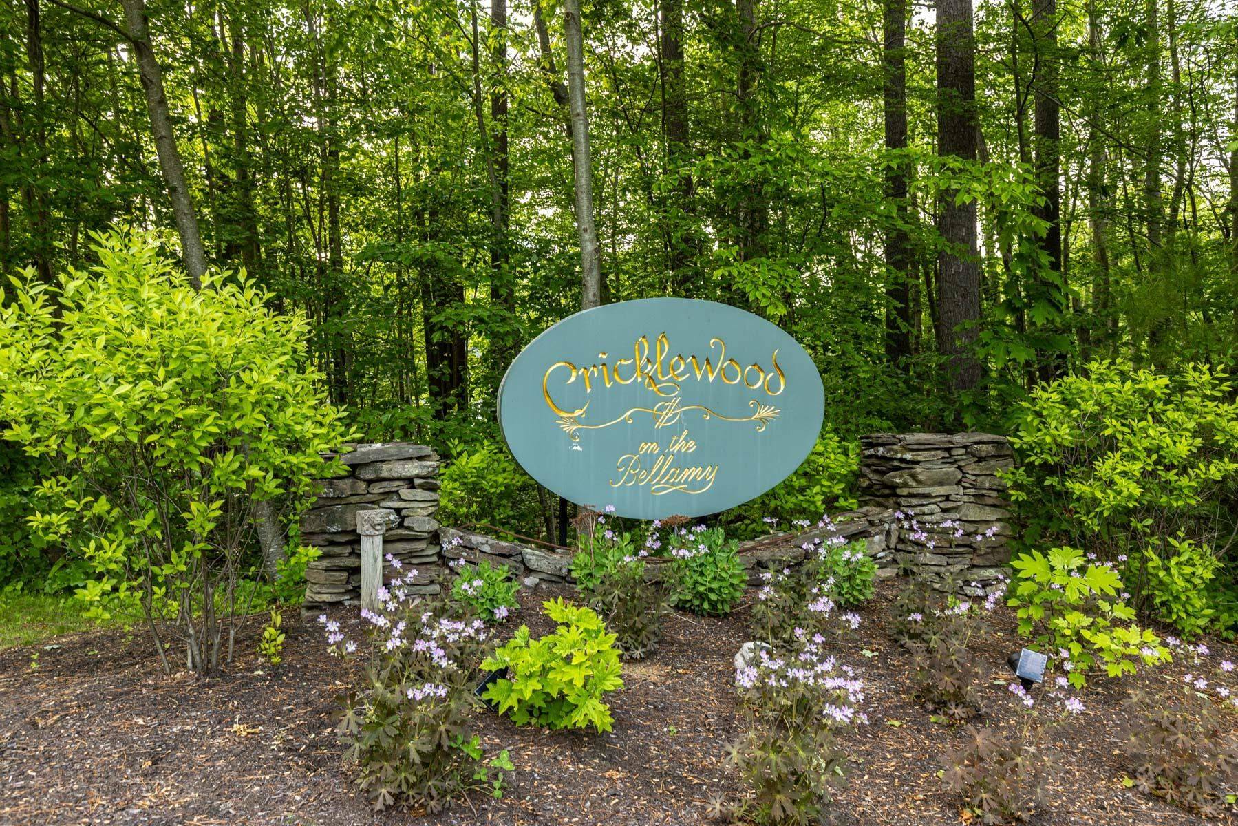 Dover, NH 03820,27 Clearwater DR
