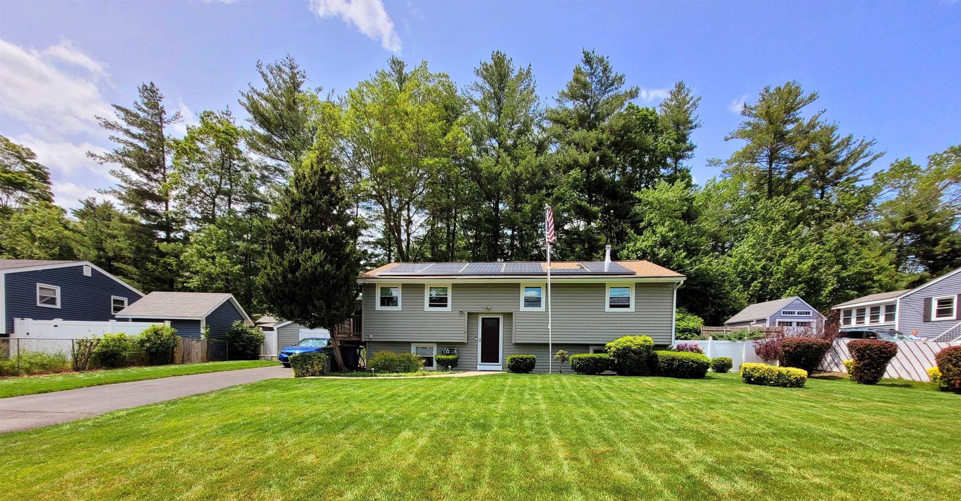Nashua, NH 03062,6 Briarcliff DR
