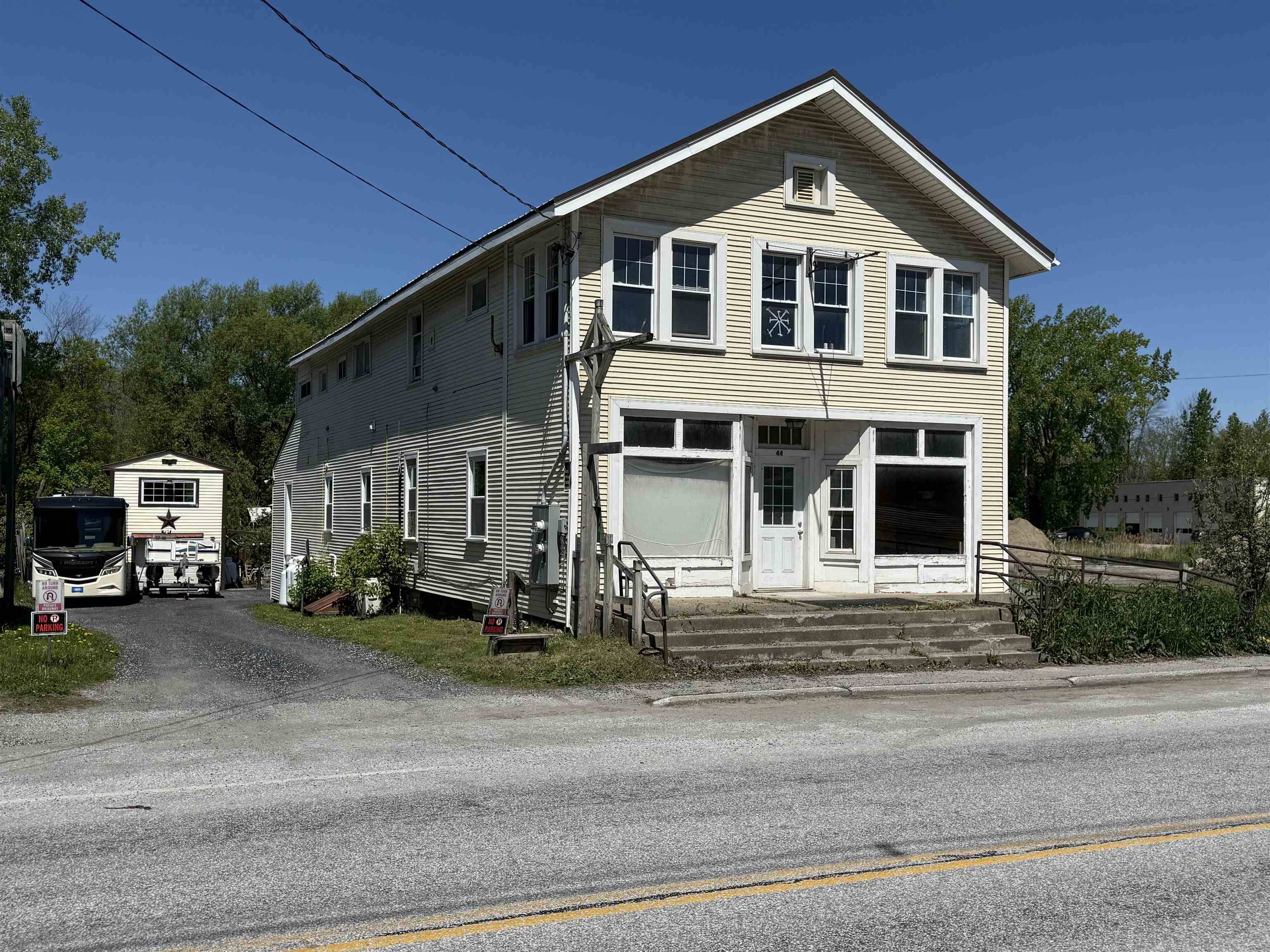 Alburgh, VT 05440,44 South Main ST
