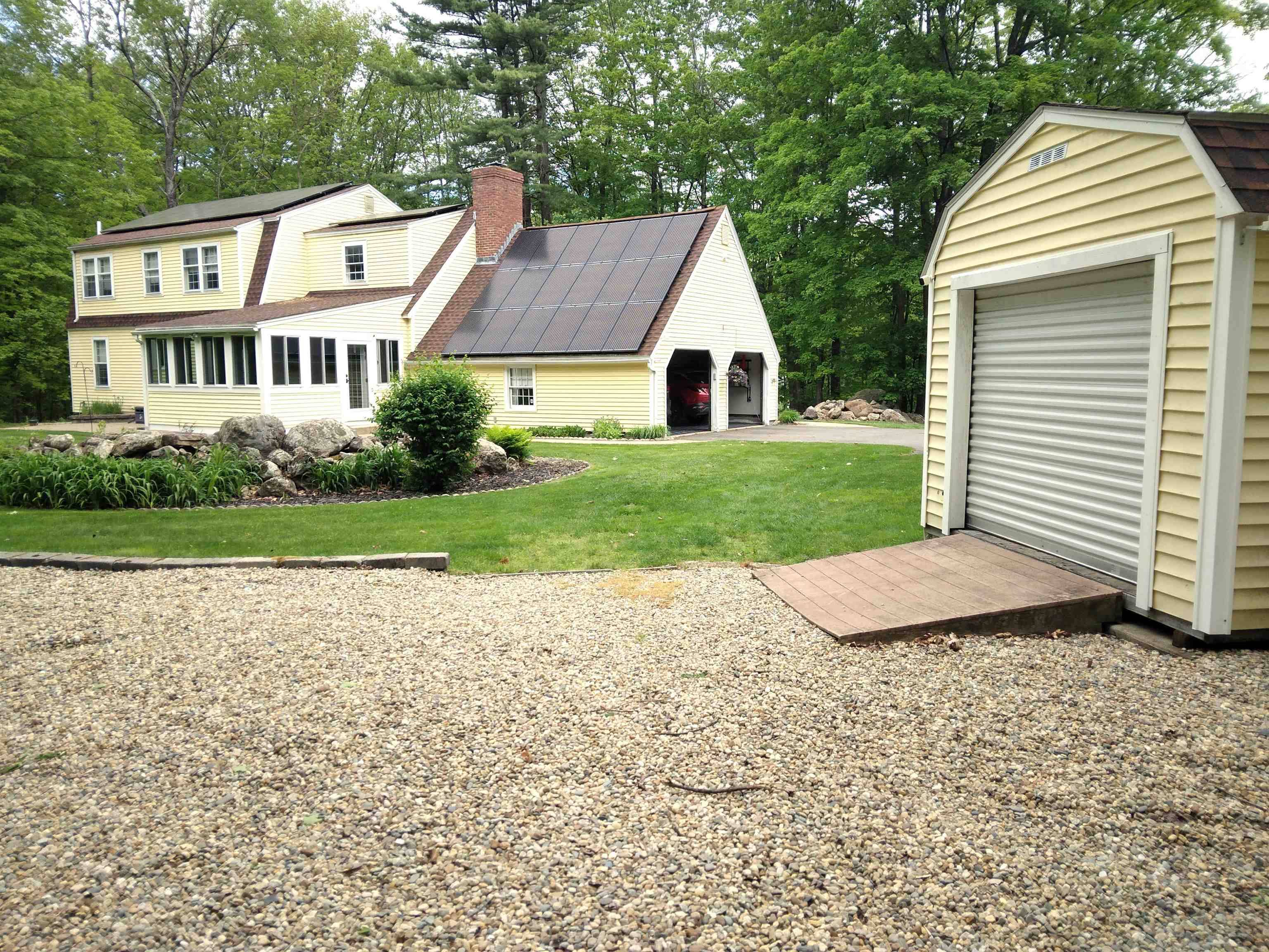 Bedford, NH 03110,40 Lindahl RD