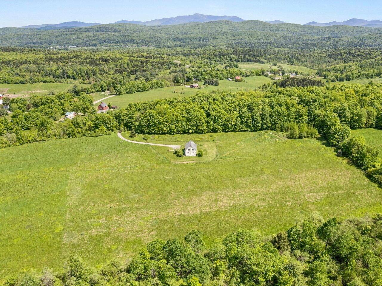 Westford, VT 05494,320 Woods Hollow RD