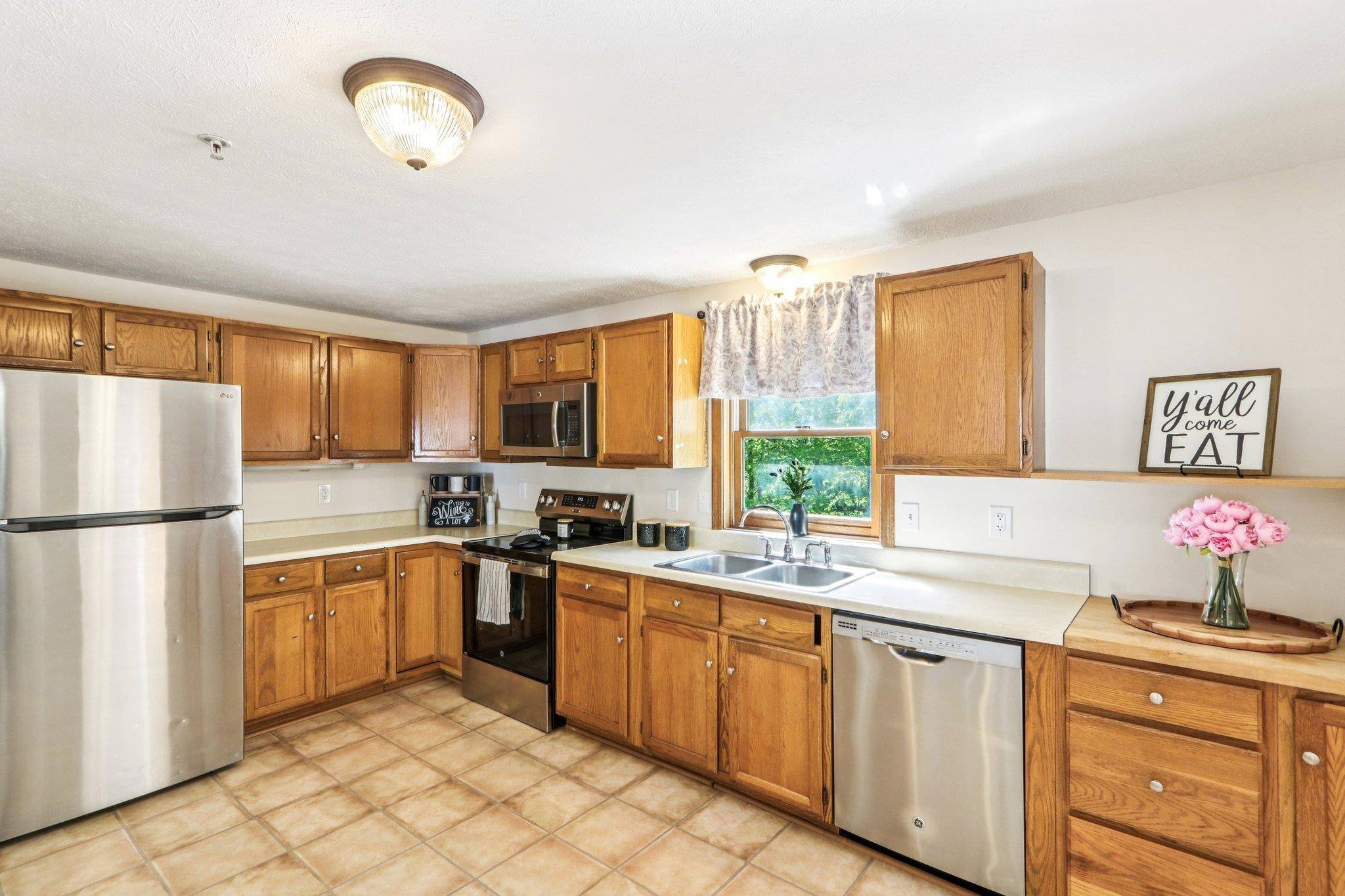 620 Hackett Hill RD Manchester, NH 03102