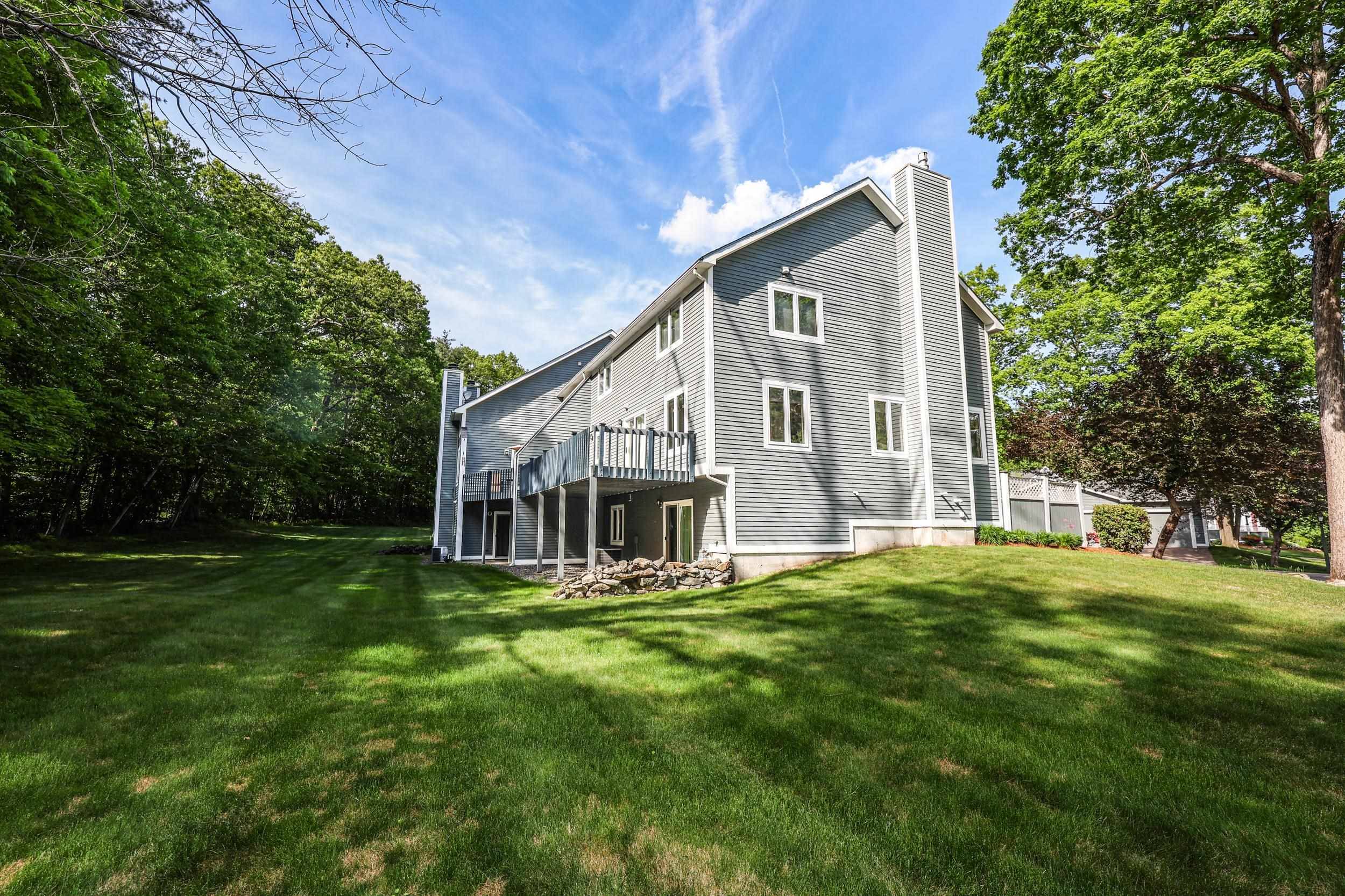 Windham, NH 03087,58 Hickory LN
