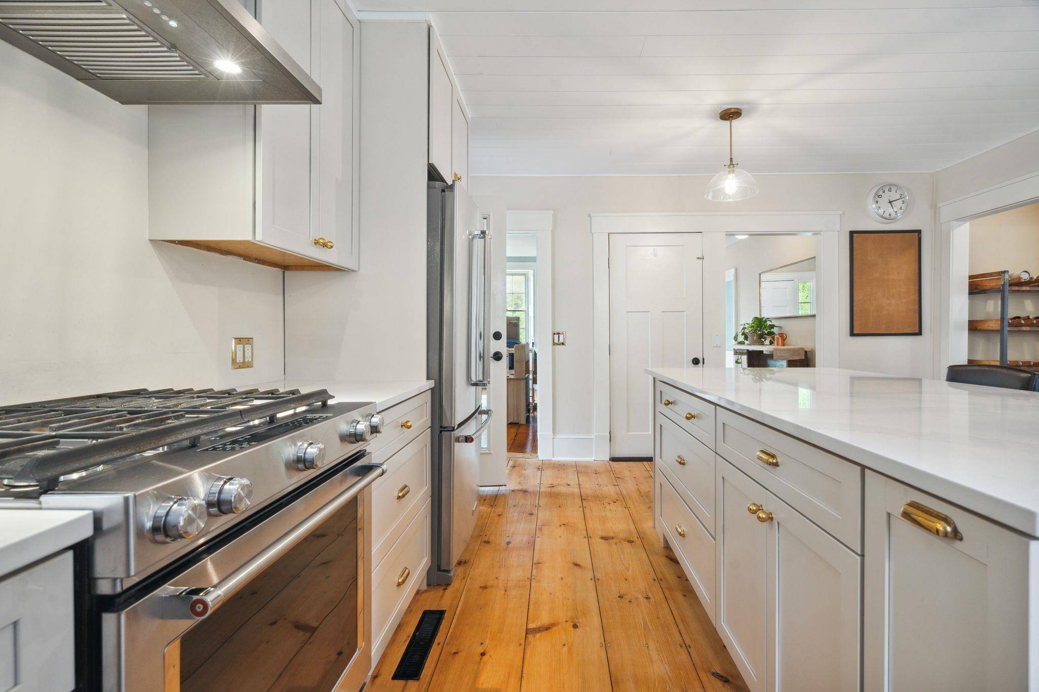 136 Main ST Francestown, NH 03043