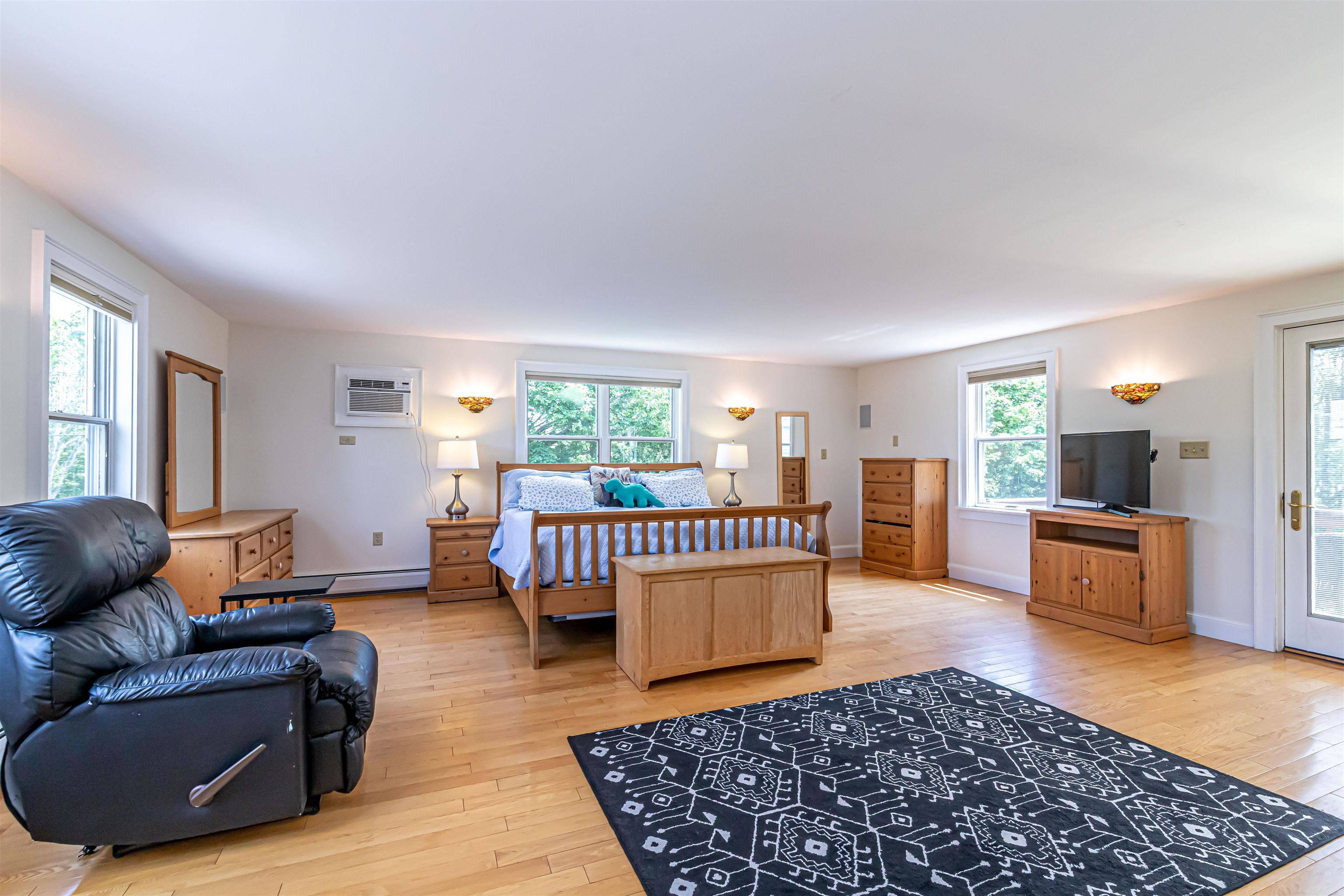 51 Granite ST Portsmouth, NH 03801