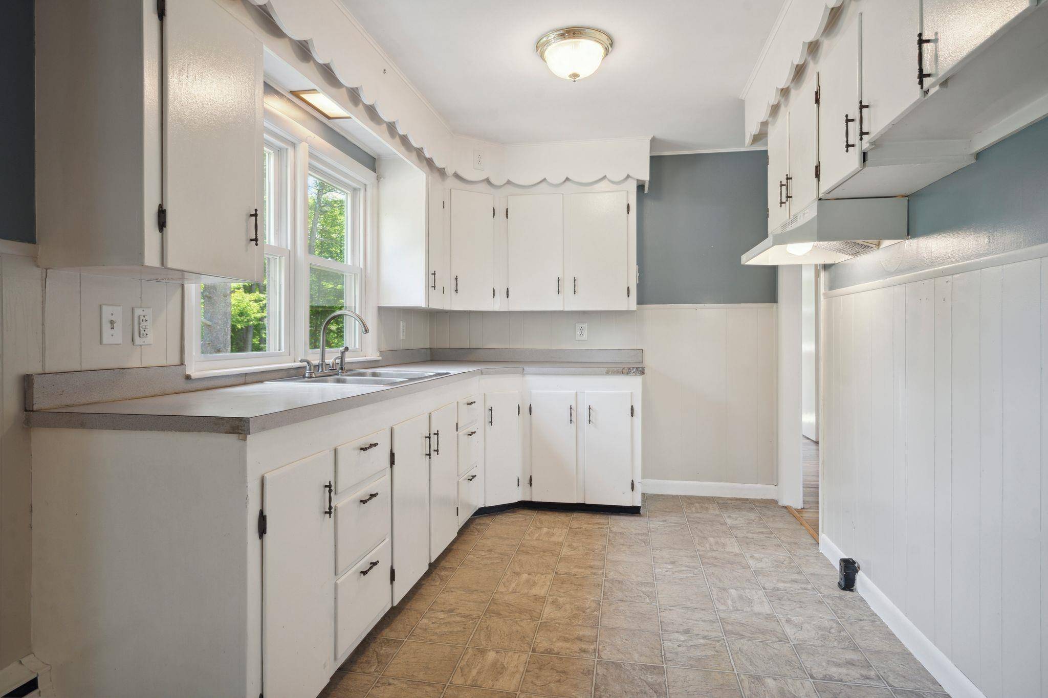 515 Mast RD Goffstown, NH 03045