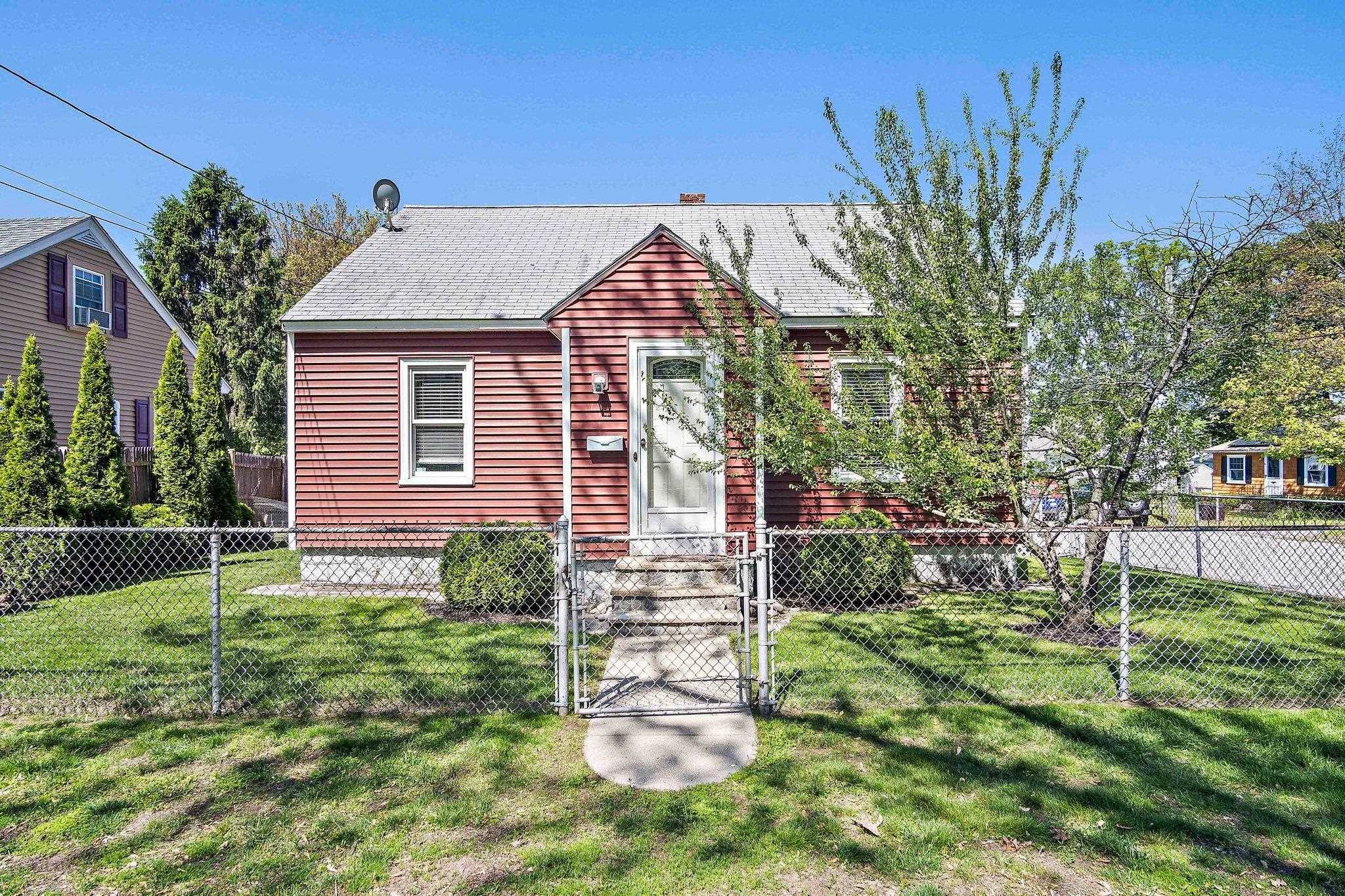 Manchester, NH 03103,159 S Lincoln ST