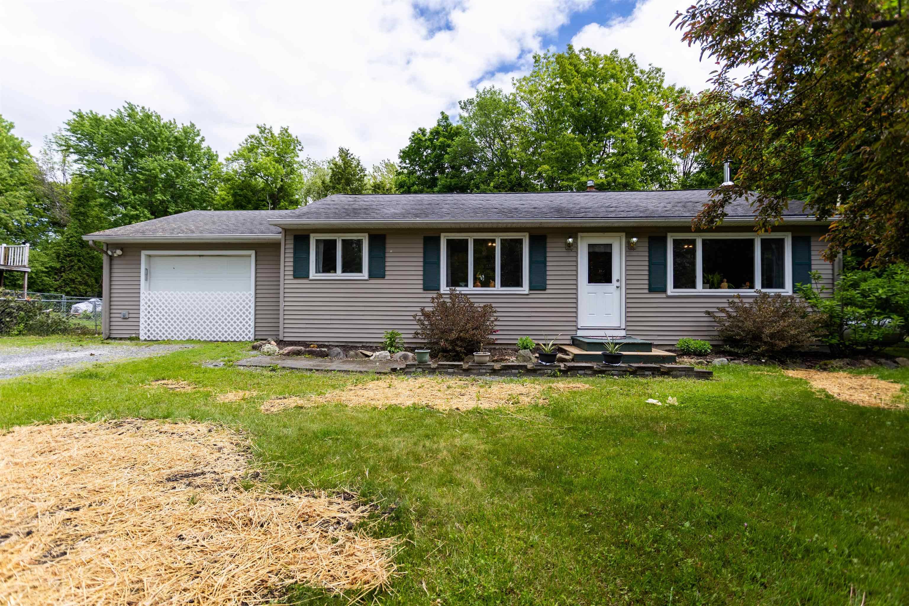 St. Albans Town, VT 05478,102 McGinn DR