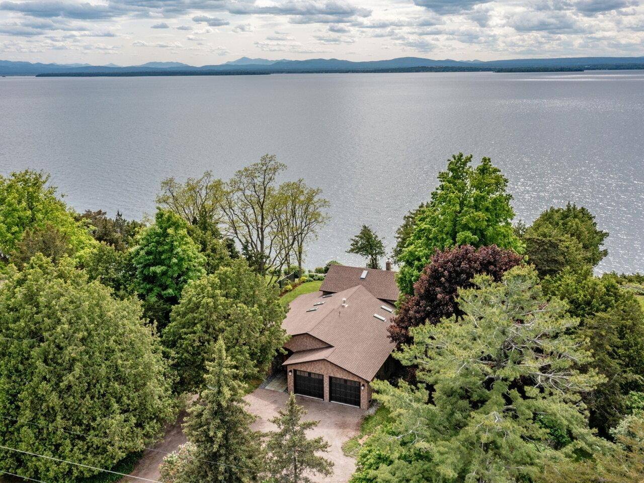 South Hero, VT 05486,559 West Shore RD