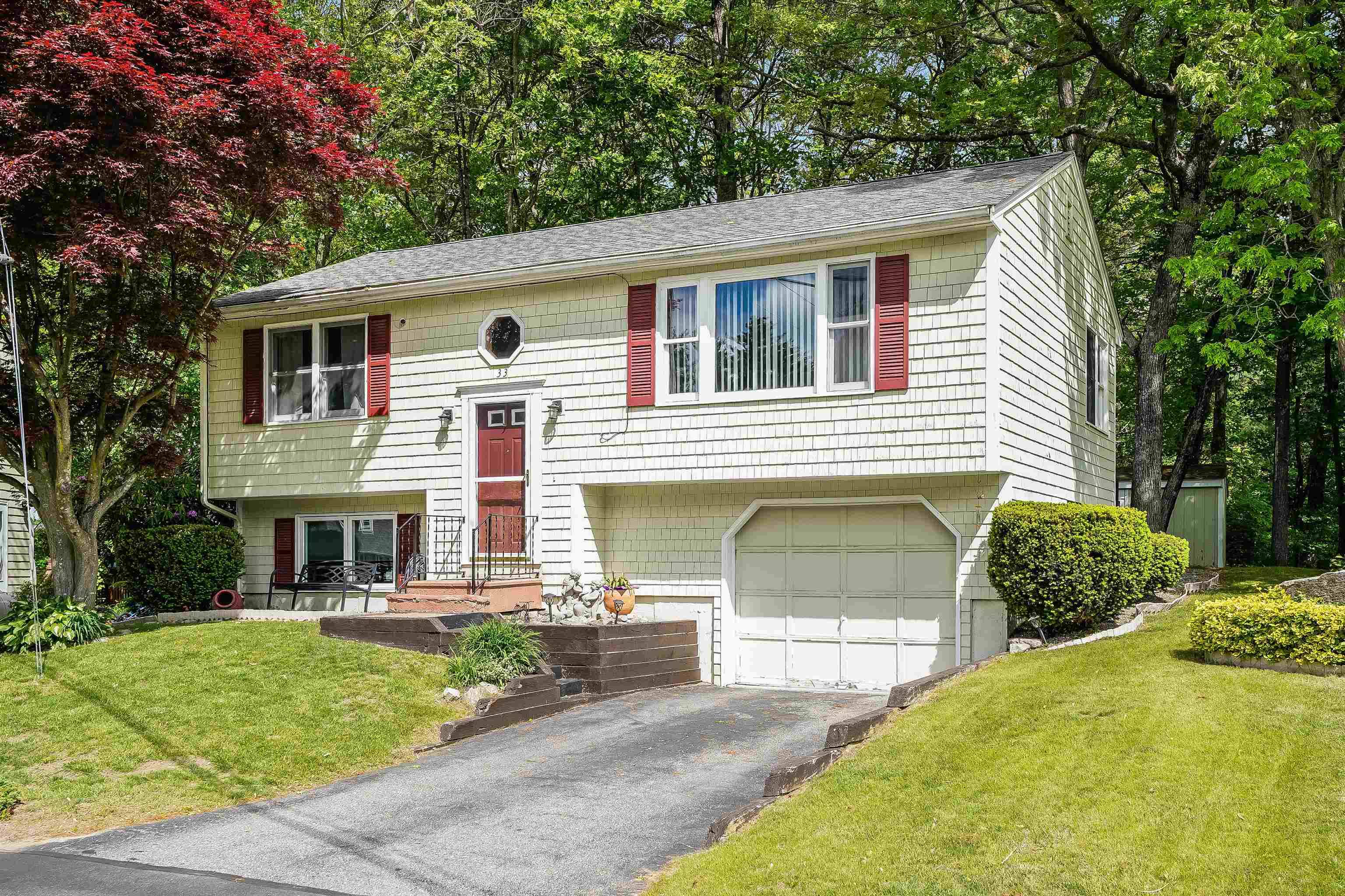 Nashua, NH 03062,33 Carlene DR
