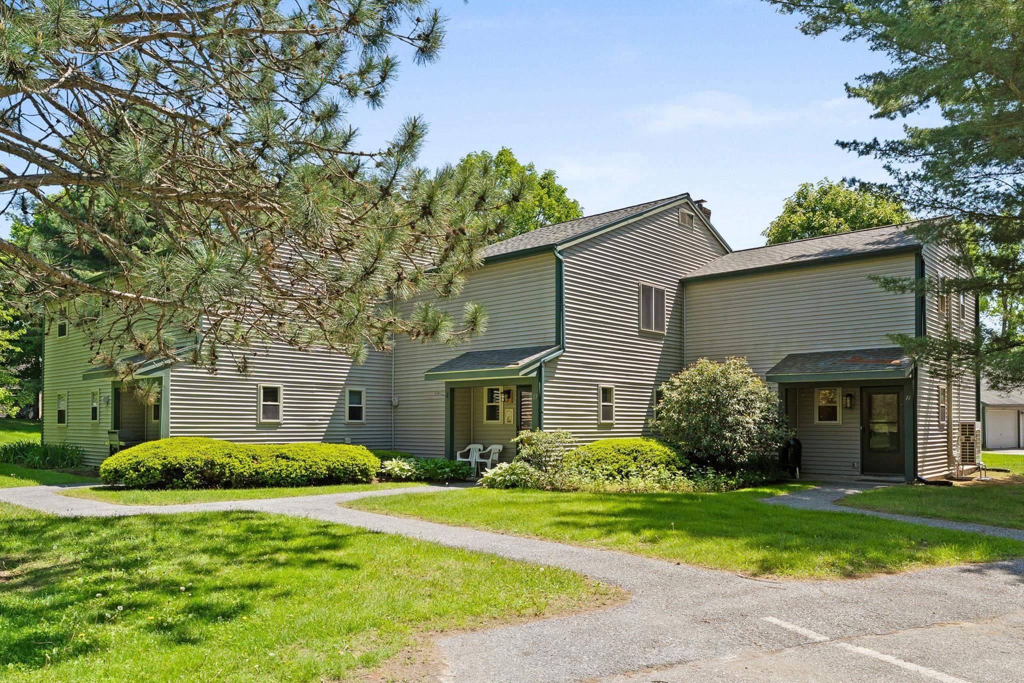 Williston, VT 05495,14 Hideaway LN