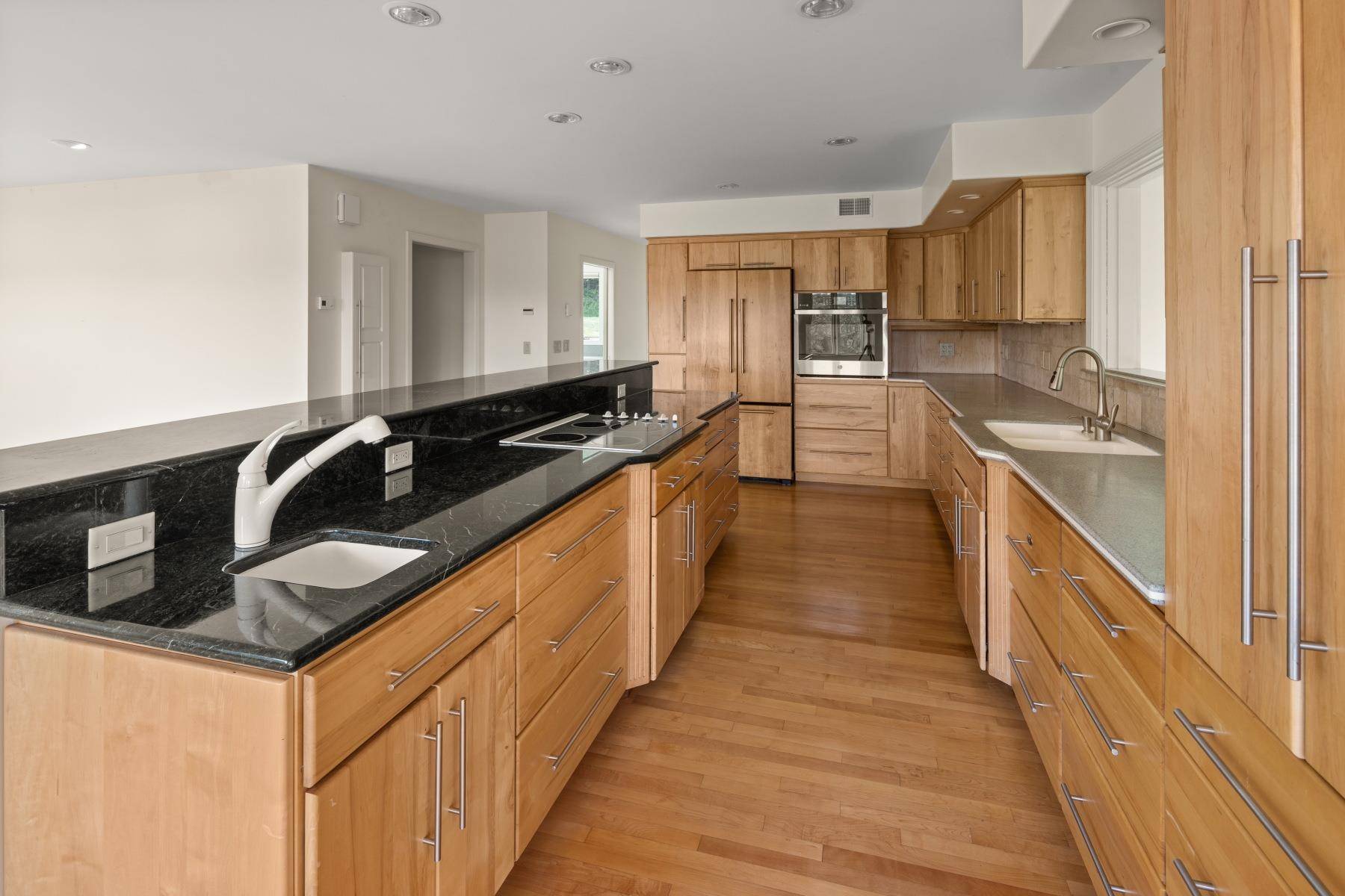3003 Lower RD Plainfield, VT 05641