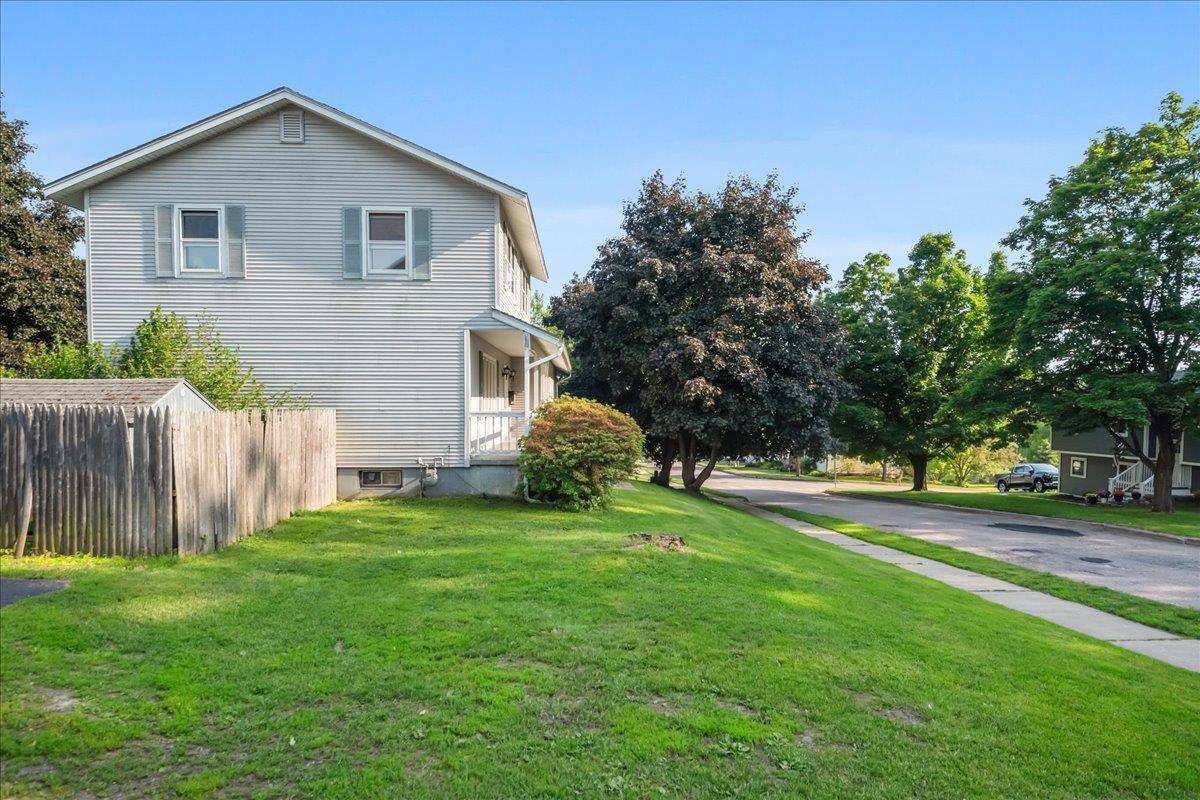 Winooski, VT 05404,103 Dion ST