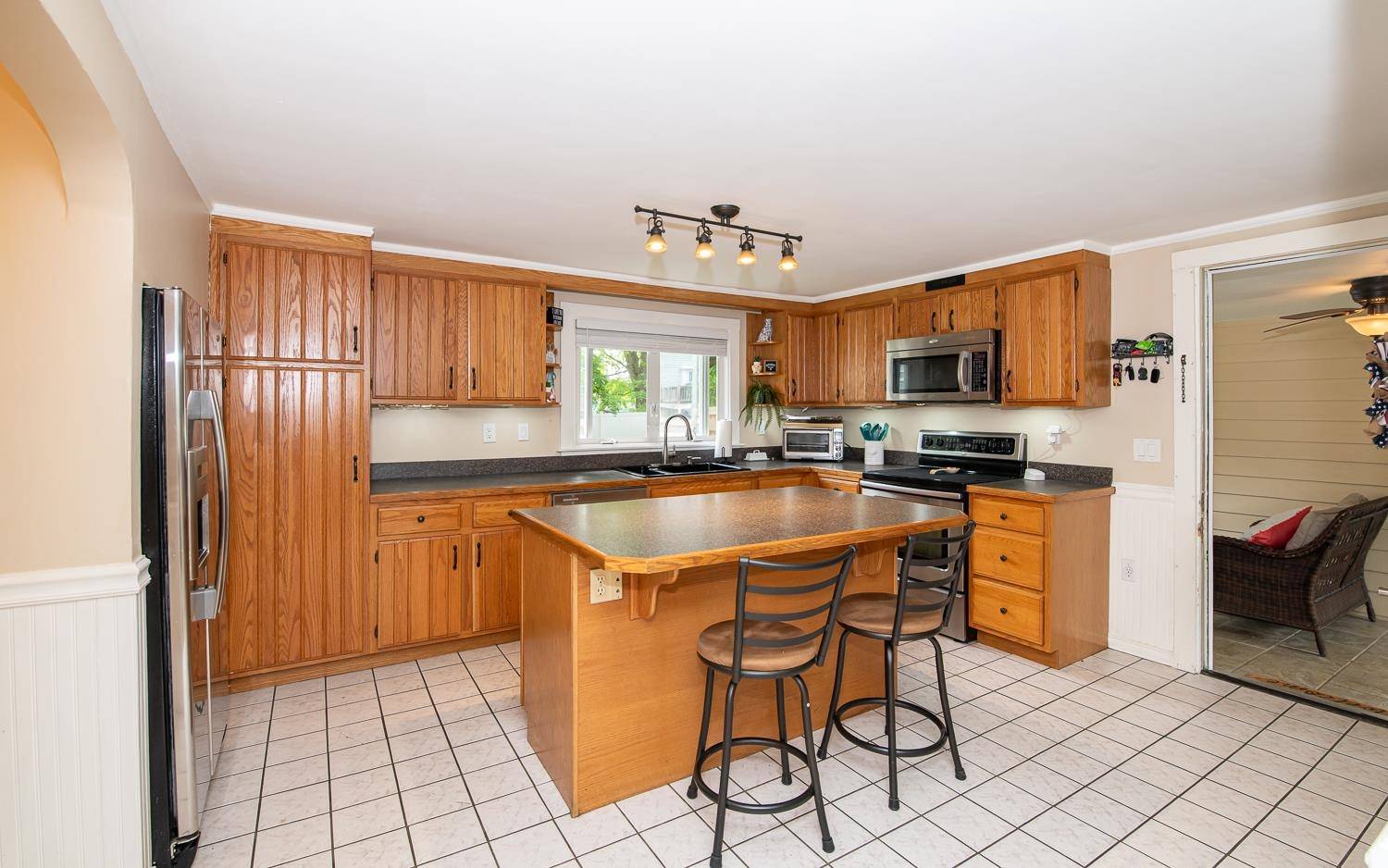 Nashua, NH 03060,2 East Dunstable RD