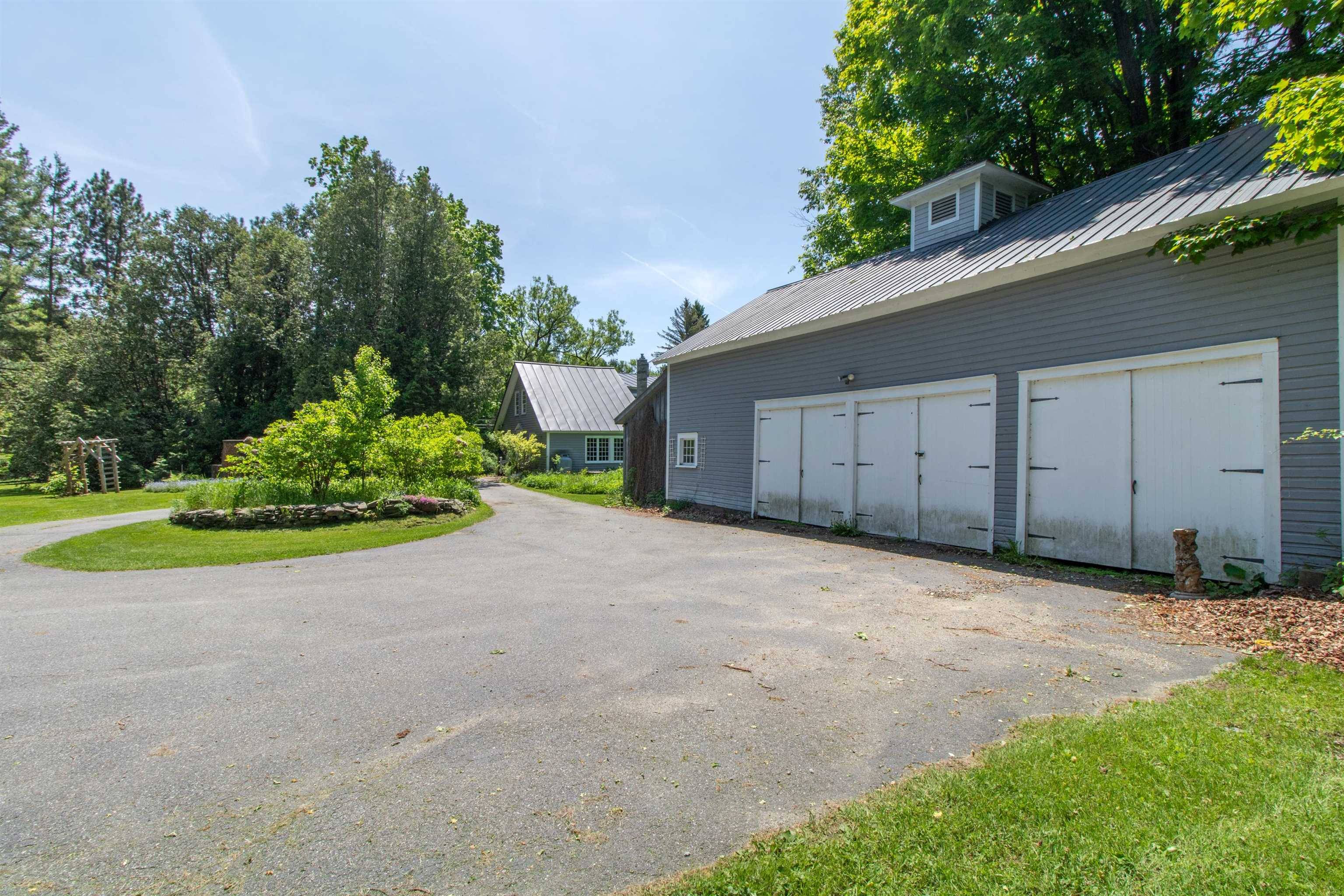 Derby, VT 05829,637 VT Route 111