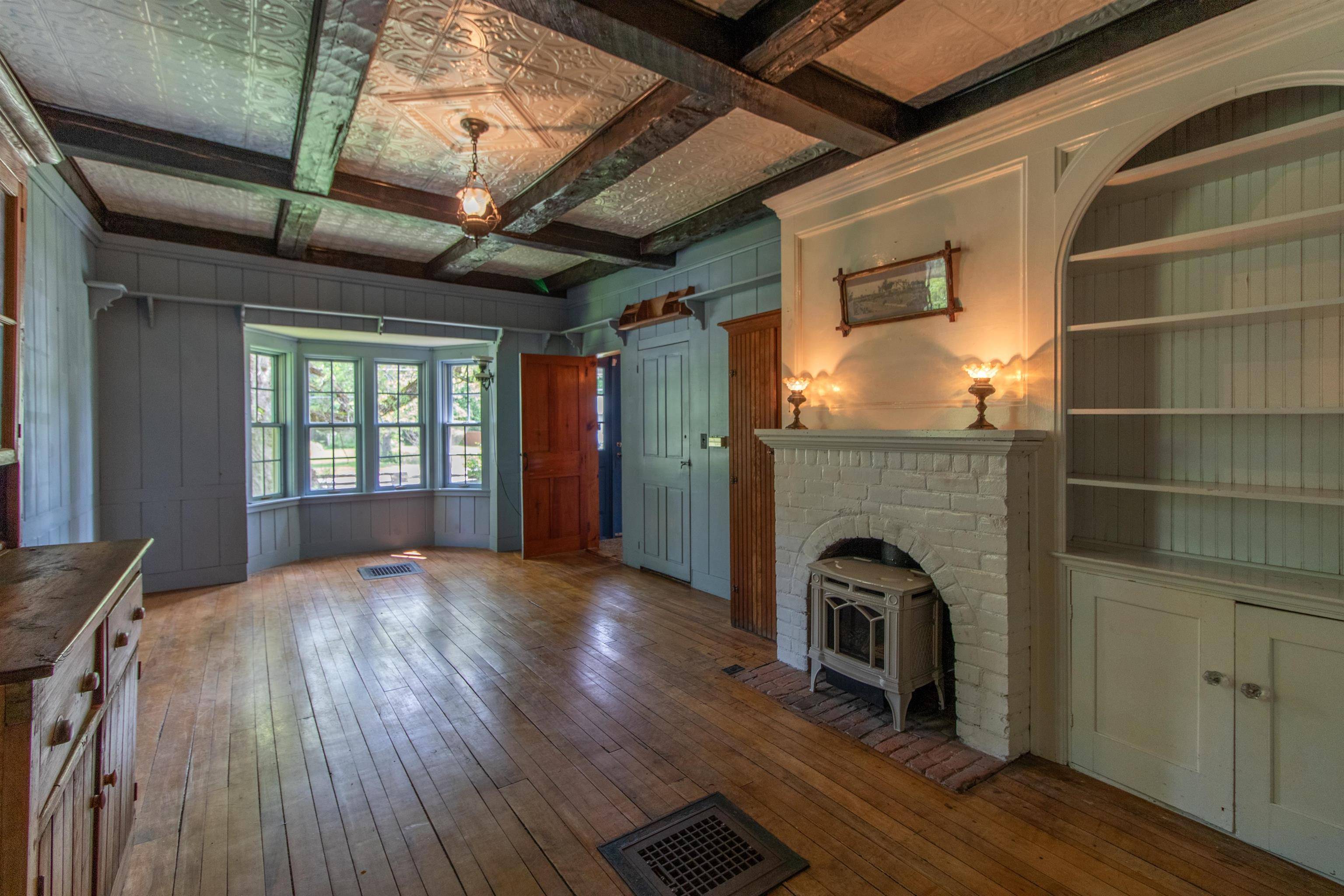 house_img