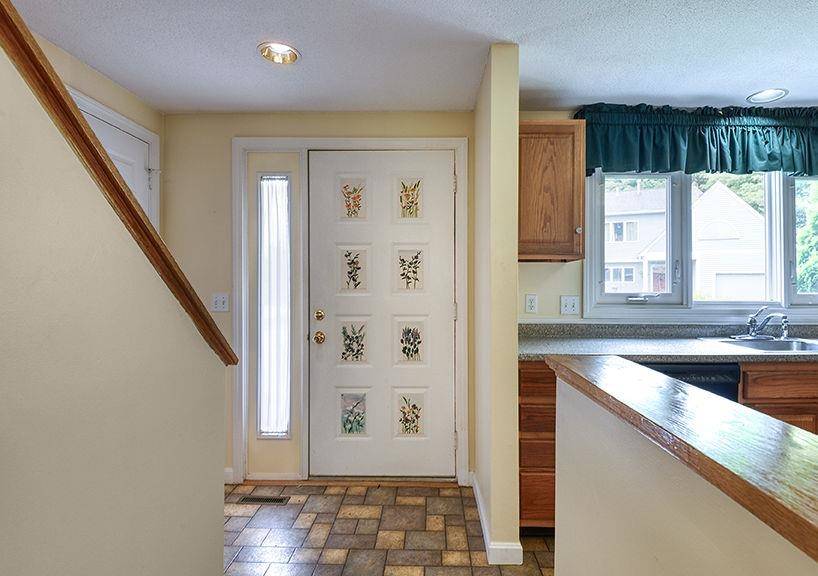 Keene, NH 03431,1 Wesley LN