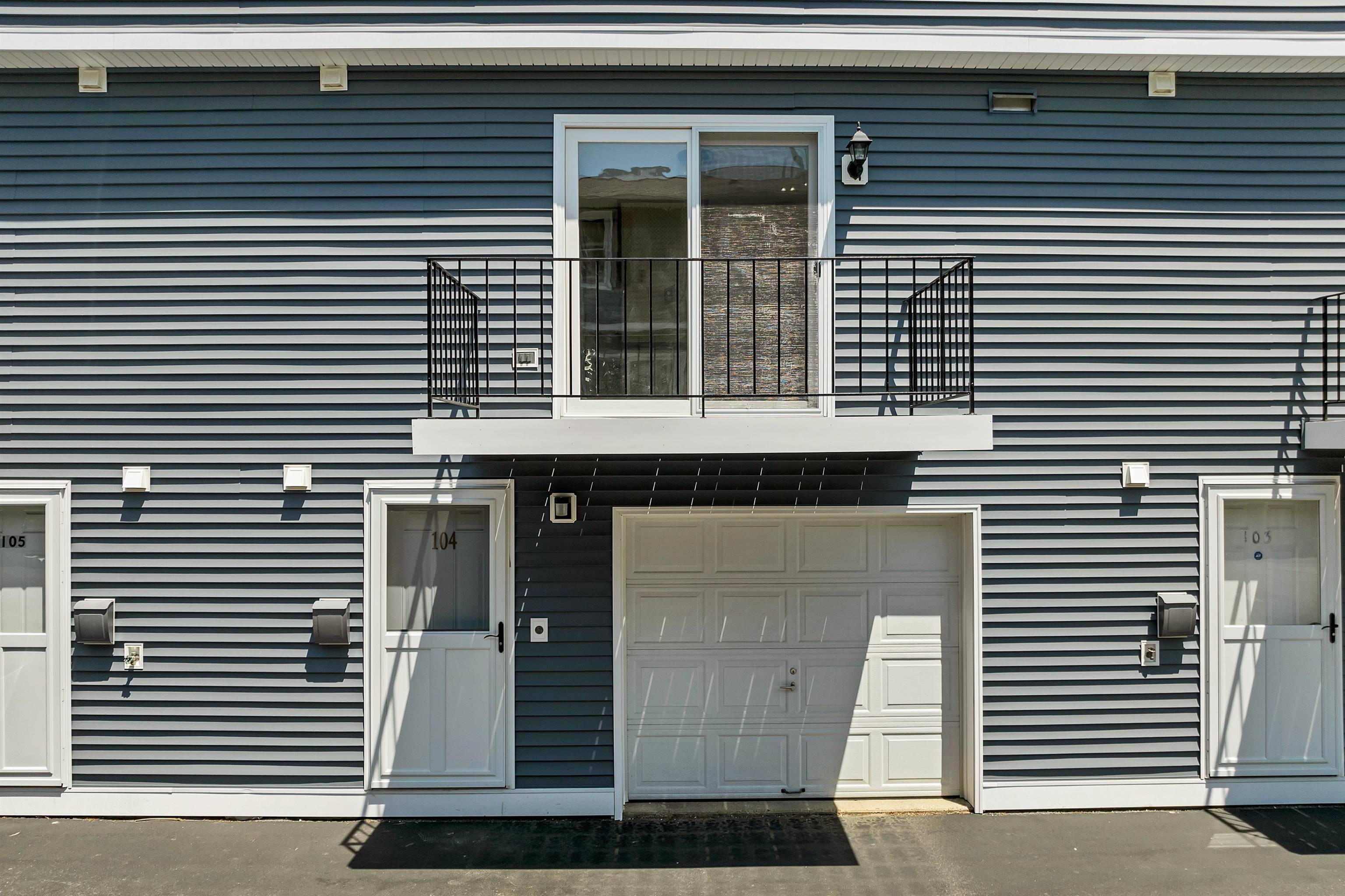 Lowell, MA 01854,1223 Pawtucket BLVD #104