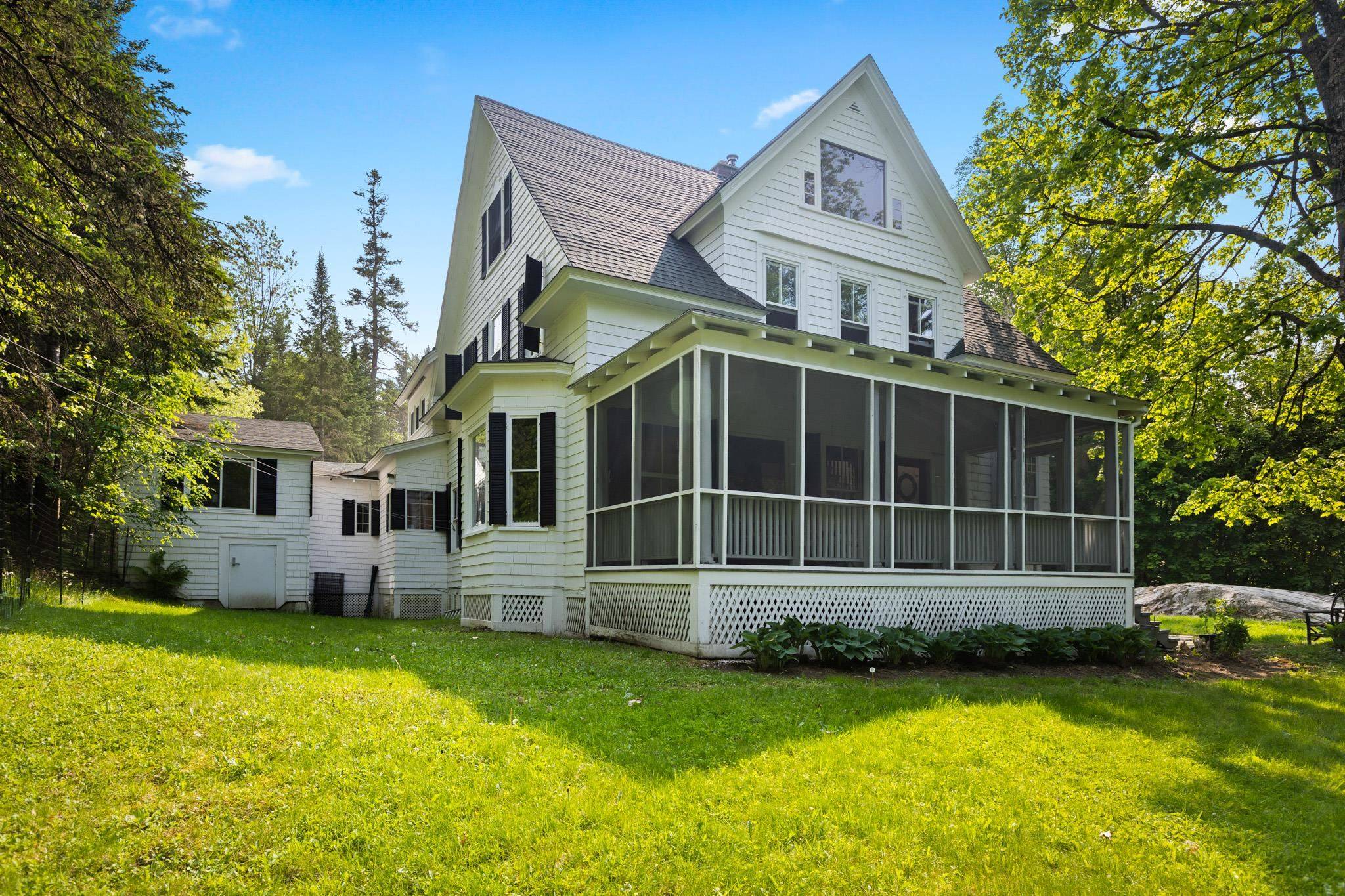 Whitefield, NH 03598,183 Mountain View RD