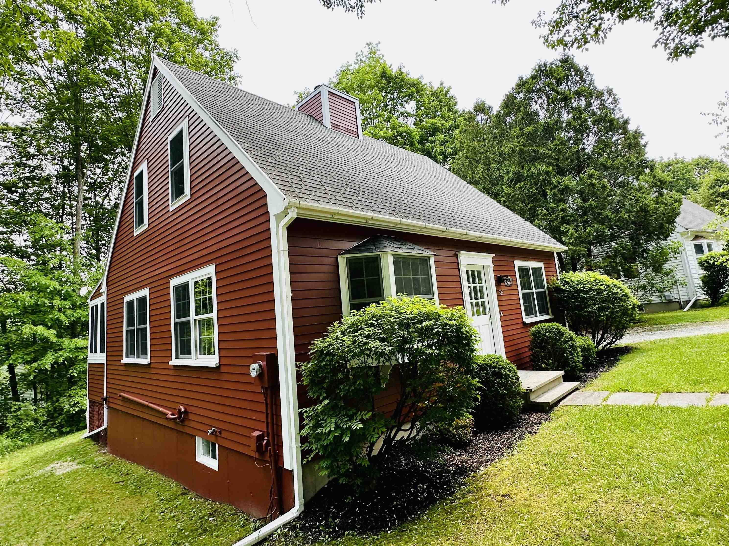 Bennington, VT 05201,339 Chester Knoll DR