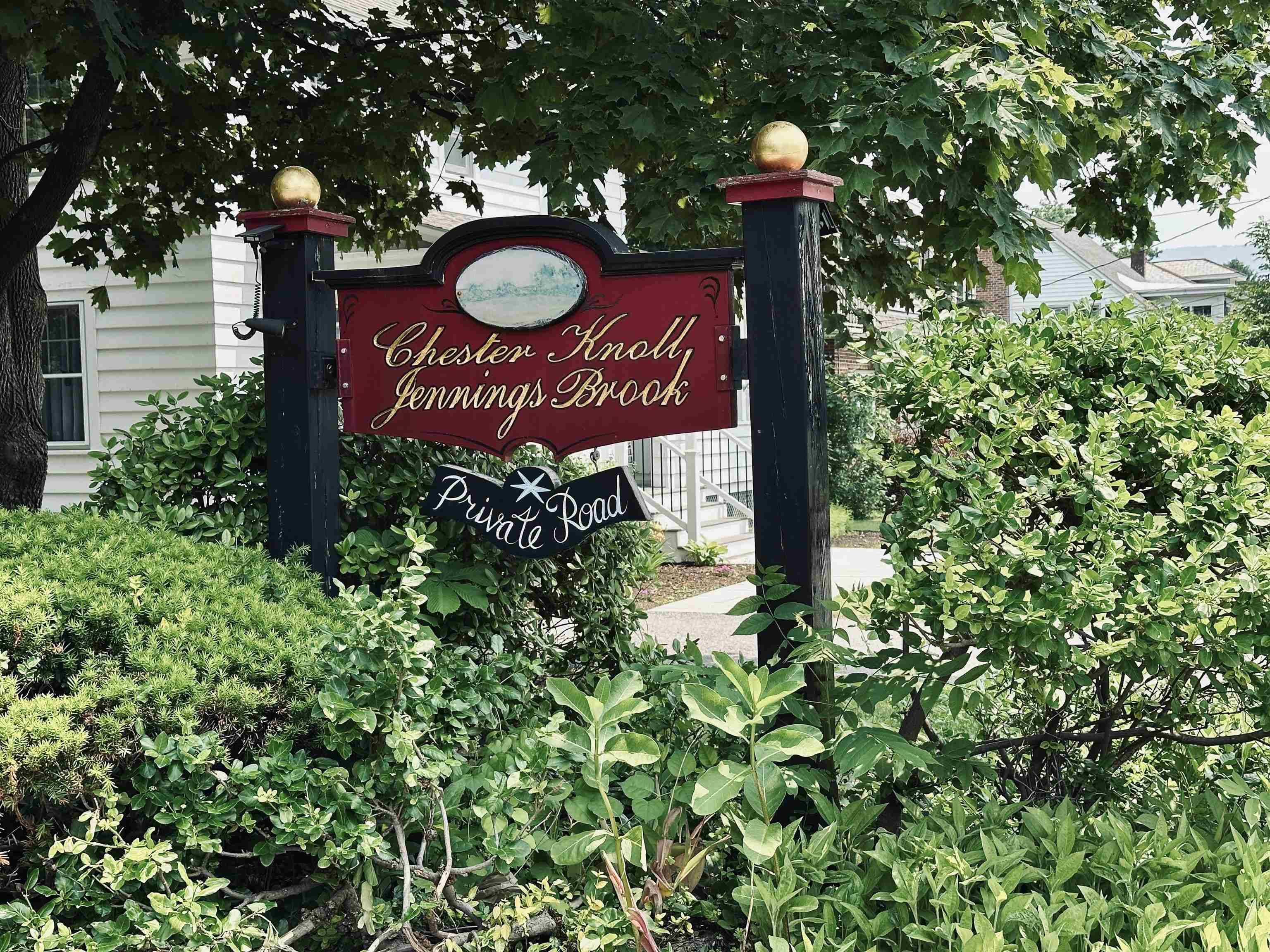 Bennington, VT 05201,339 Chester Knoll DR