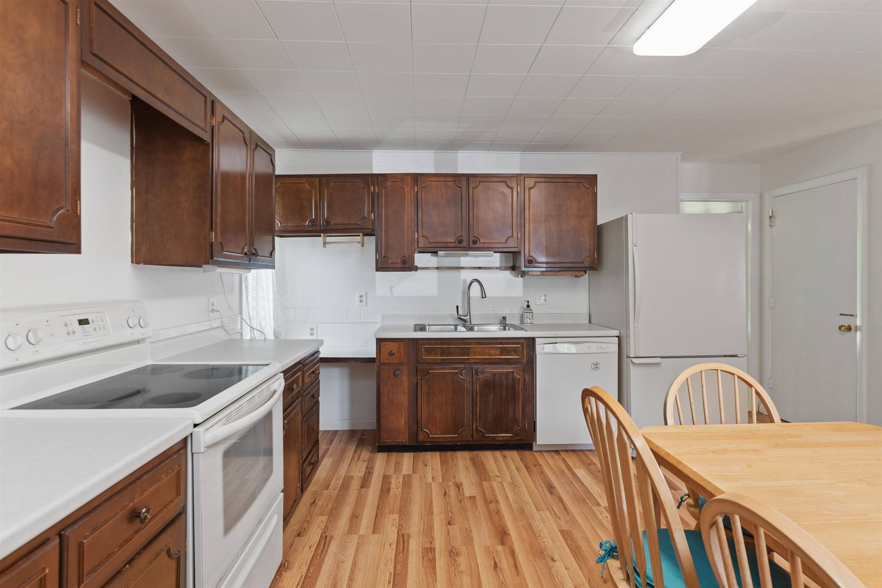 Essex, VT 05452,112 Jericho RD