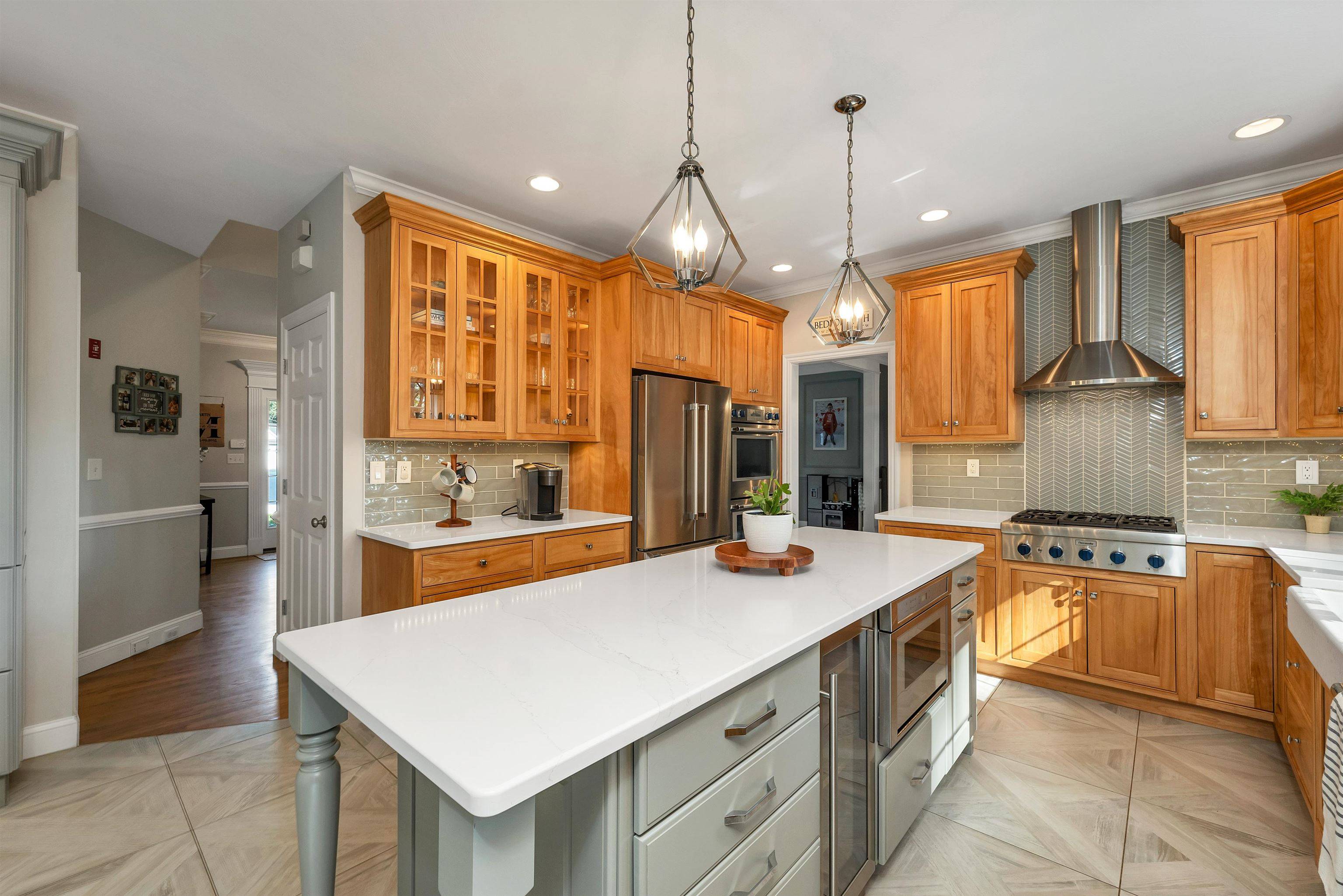 8 Homestead Hill RD Bedford, NH 03110