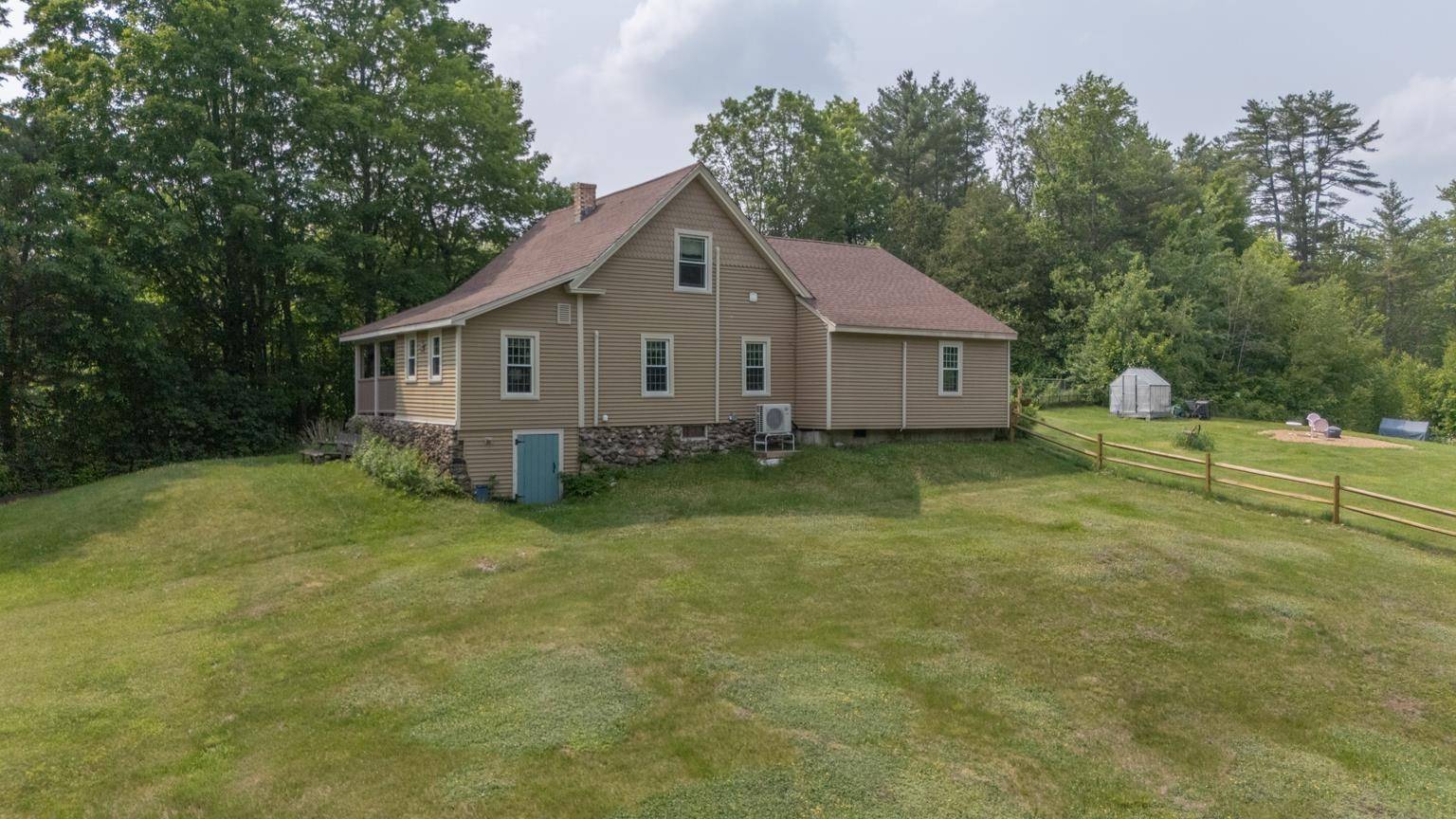Concord, NH 03301,161 Hoit RD