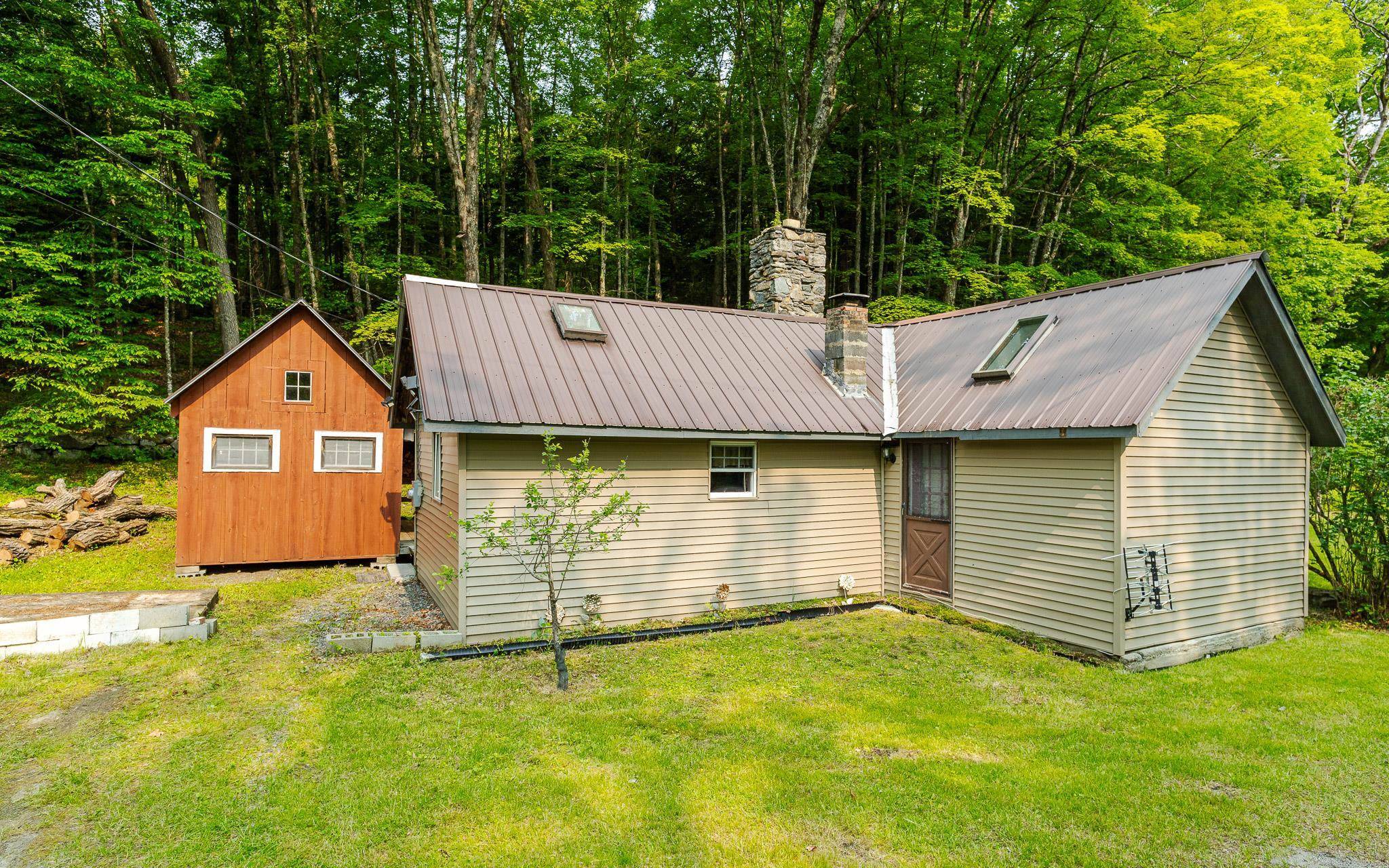 Walpole, NH 03608,46 Old Cheshire TPKE