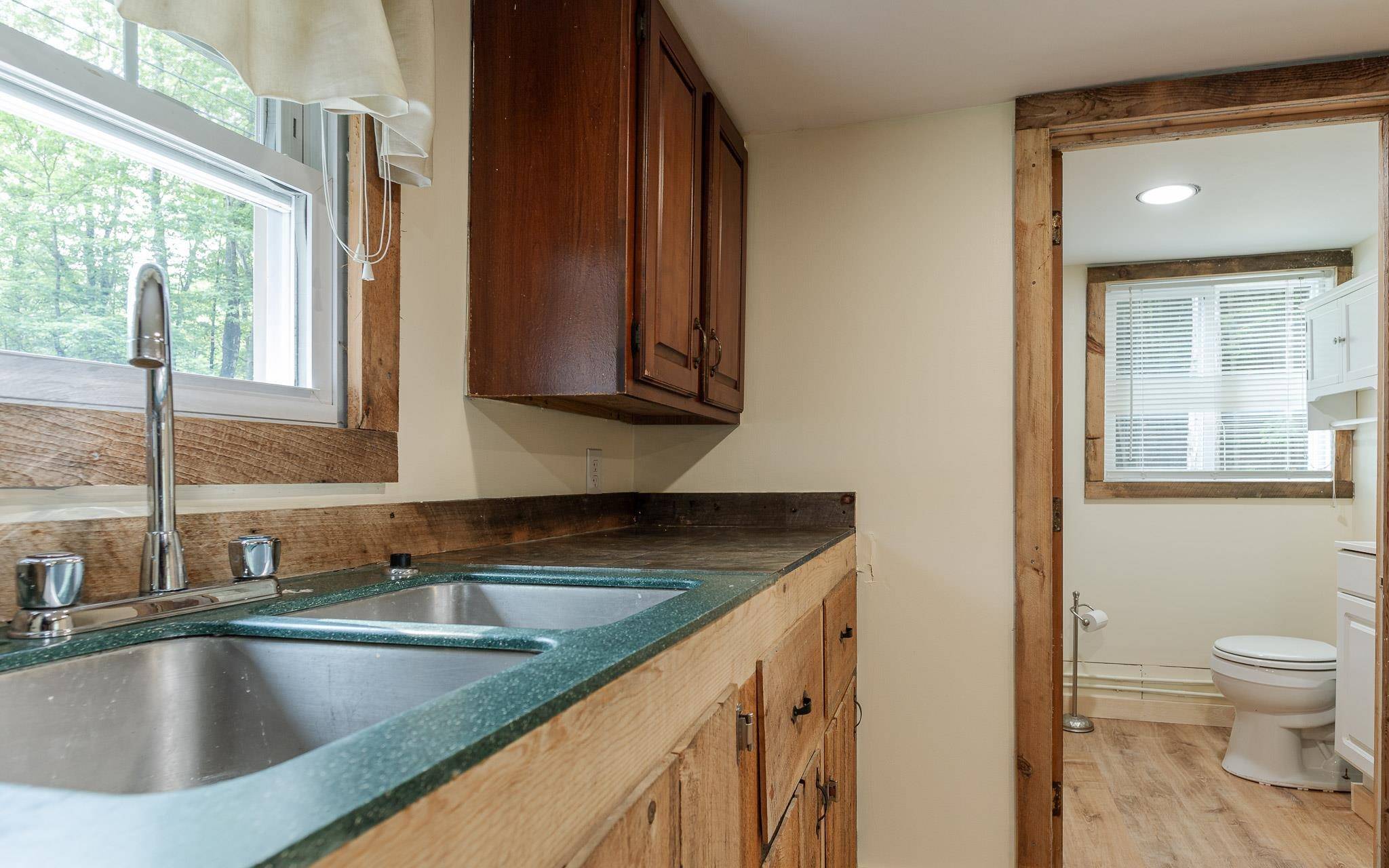Walpole, NH 03608,46 Old Cheshire TPKE