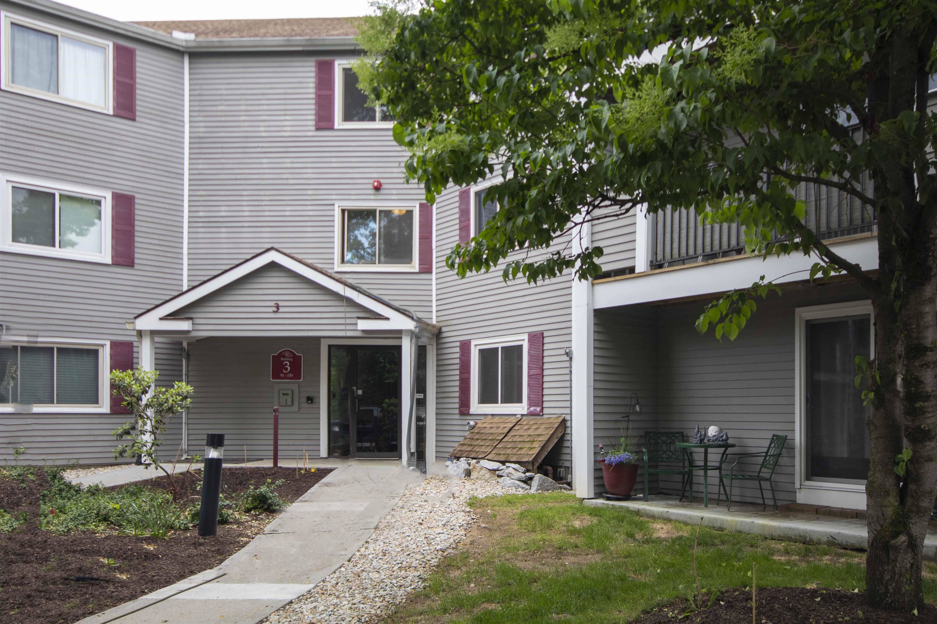 Concord, NH 03303,120 Fisherville RD #121