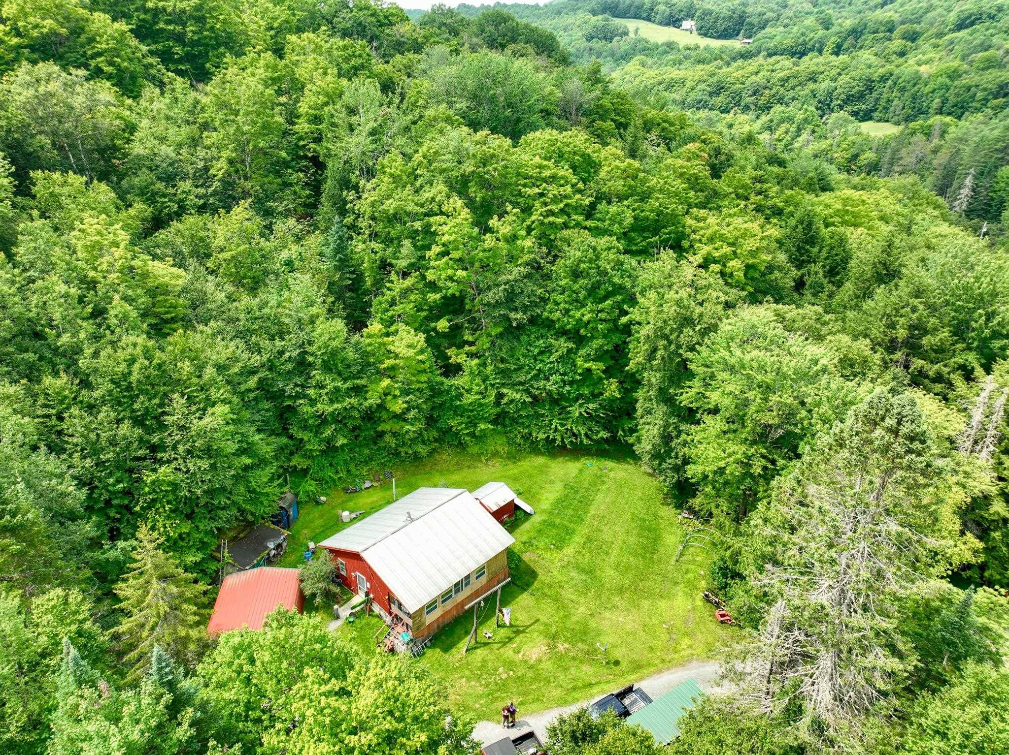 Newbury, VT 05051,4823 Swamp RD