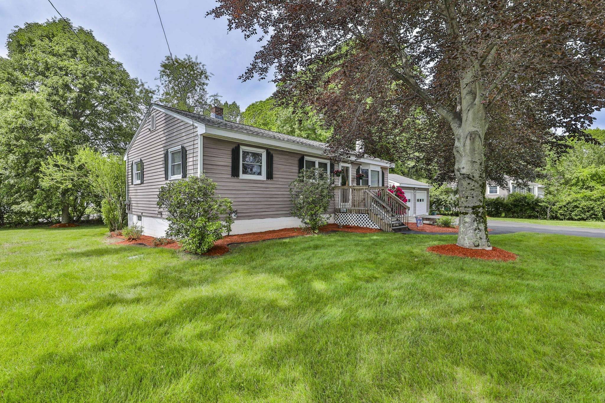 Salem, NH 03079,29 Linwood AVE