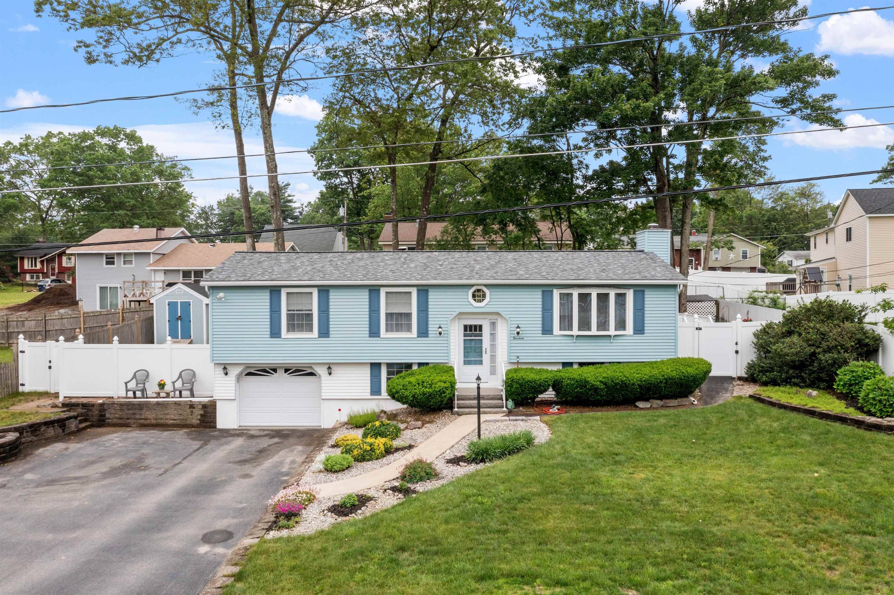 Nashua, NH 03062,14 Doncaster DR