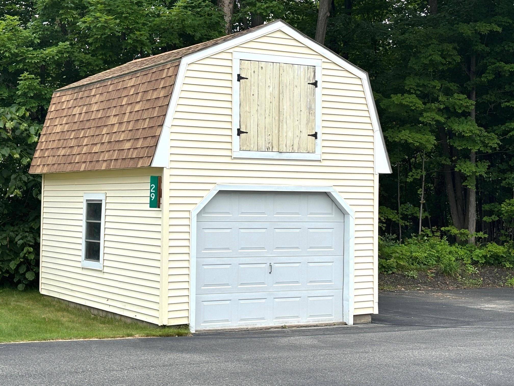 Berwick, ME 03901,29 Merriam ST