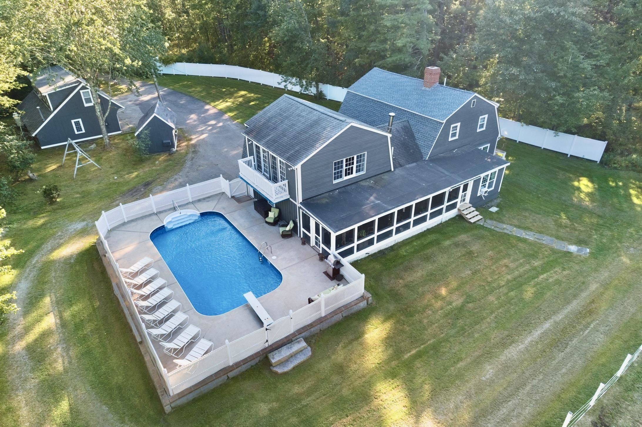 Exeter, NH 03833,73 Linden ST