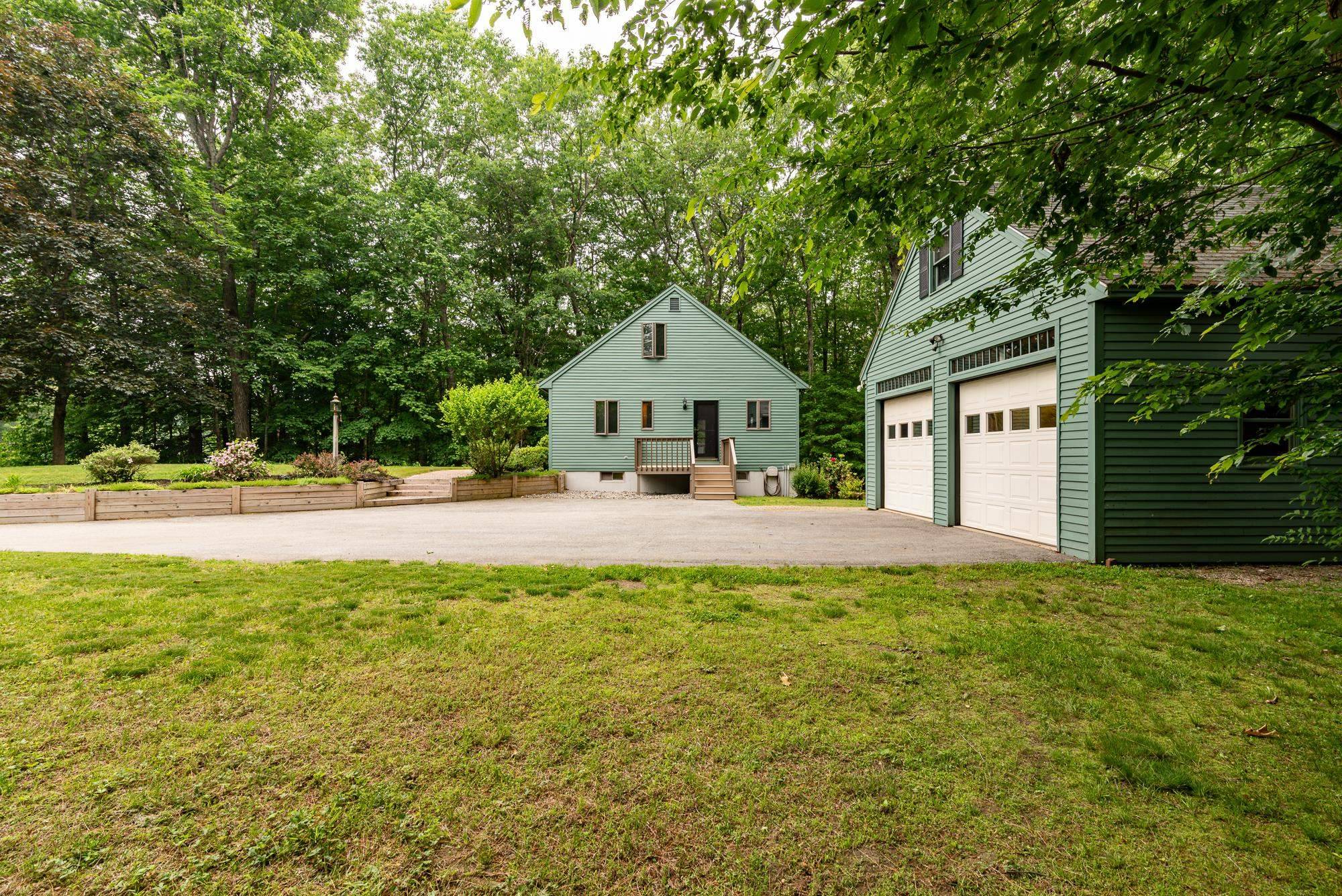 Dover, NH 03820,315 Middle RD