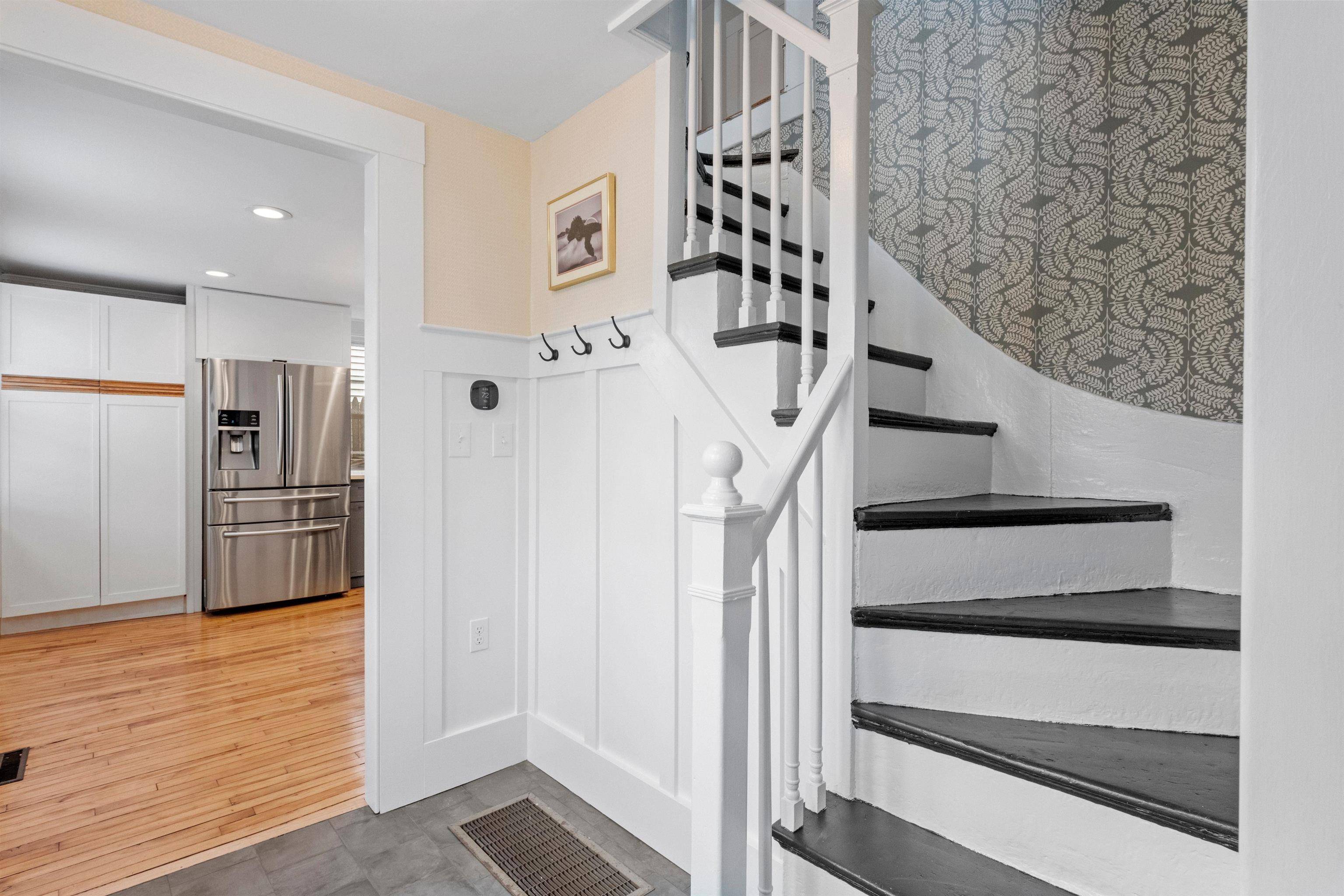 Portsmouth, NH 03801,29 Morning ST