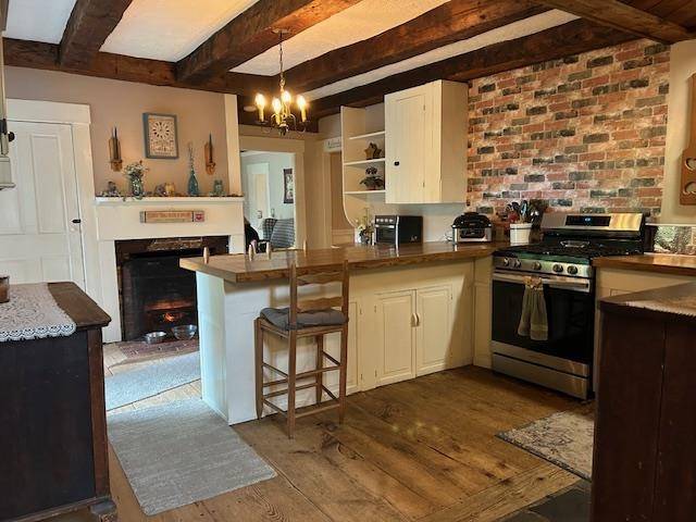 Alton, NH 03809,422 Dudley RD