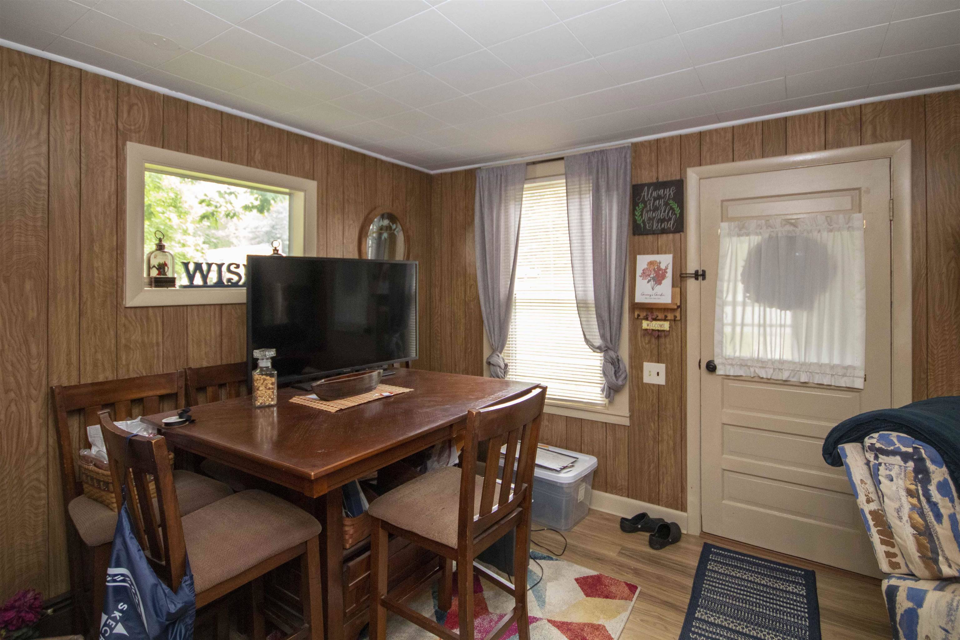 Salem, NH 03079,105 A Lawrence RD