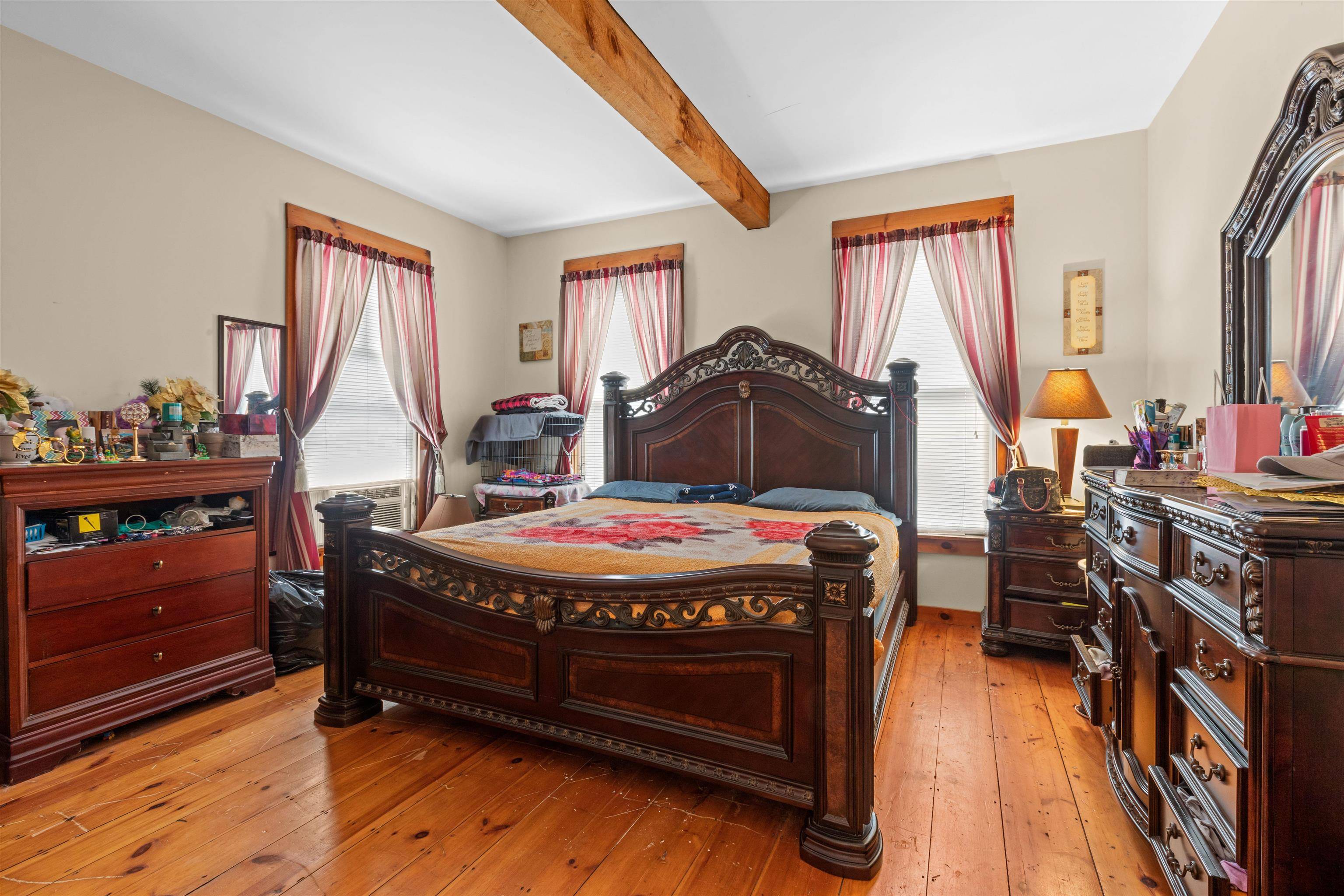 294 Spruce ST Manchester, NH 03103
