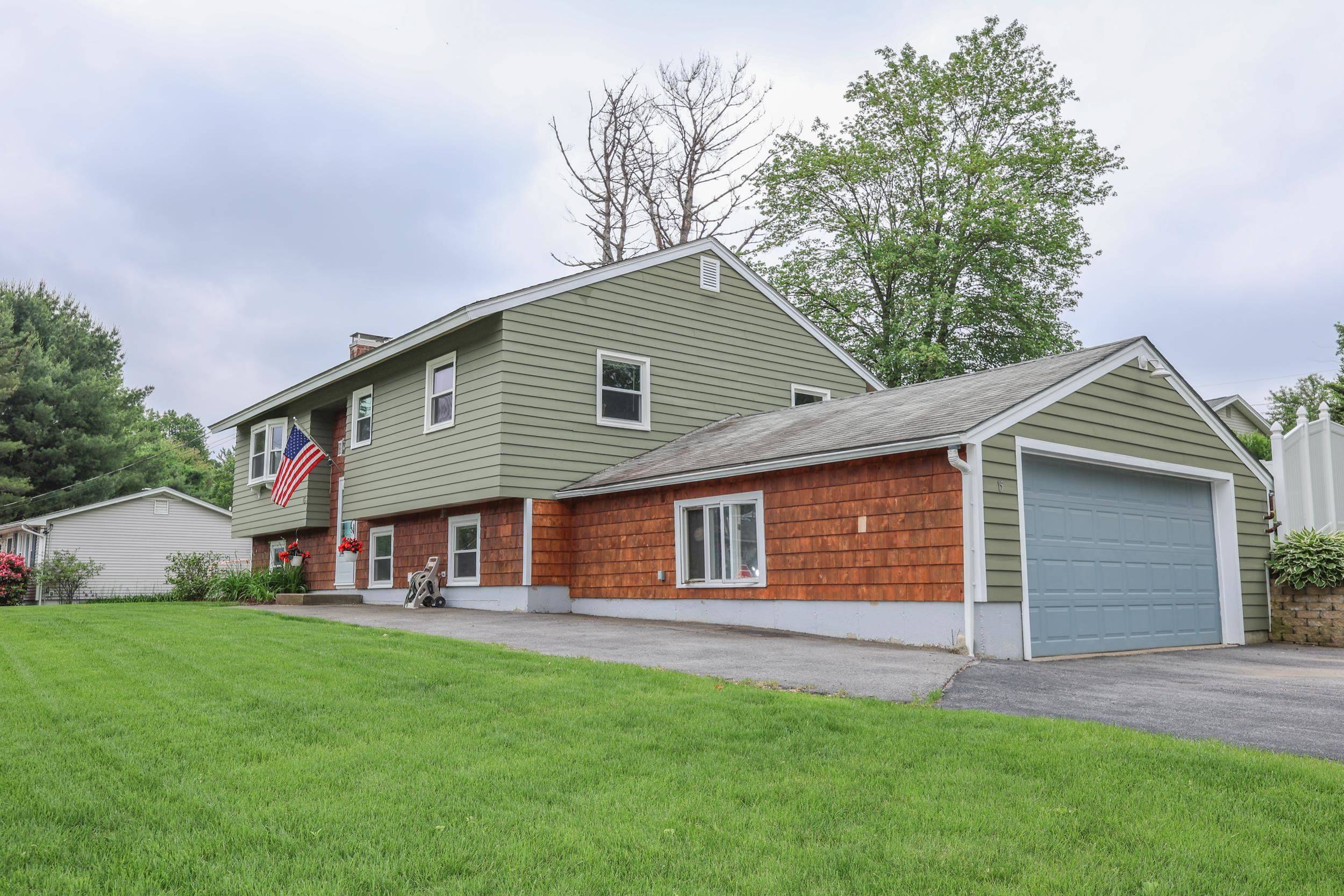 Hooksett, NH 03106,15 Pine ST