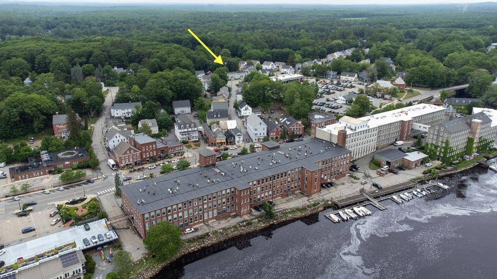 Newmarket, NH 03857,4 Elm CT